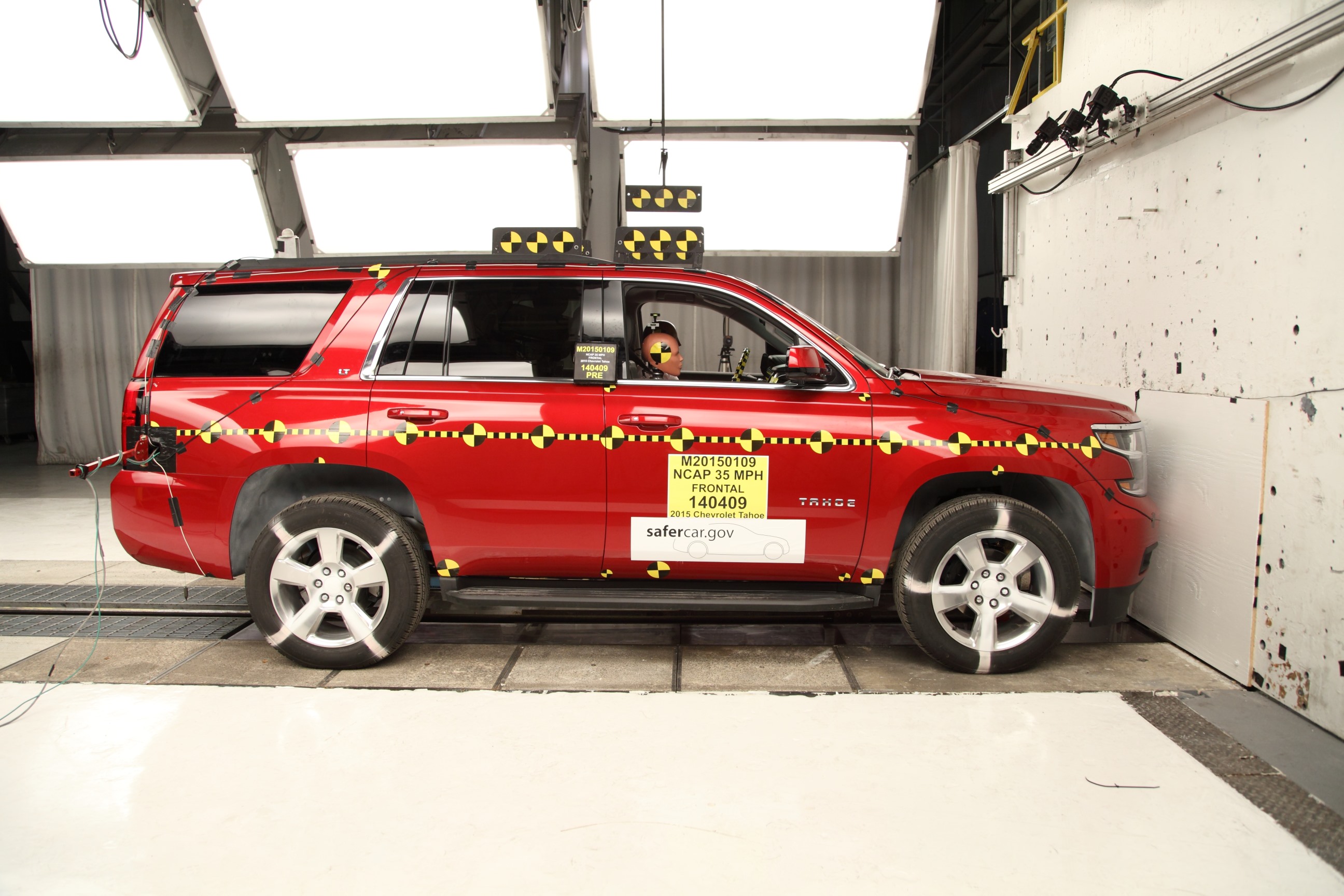 2015 CHEVROLET TAHOE crash image 12