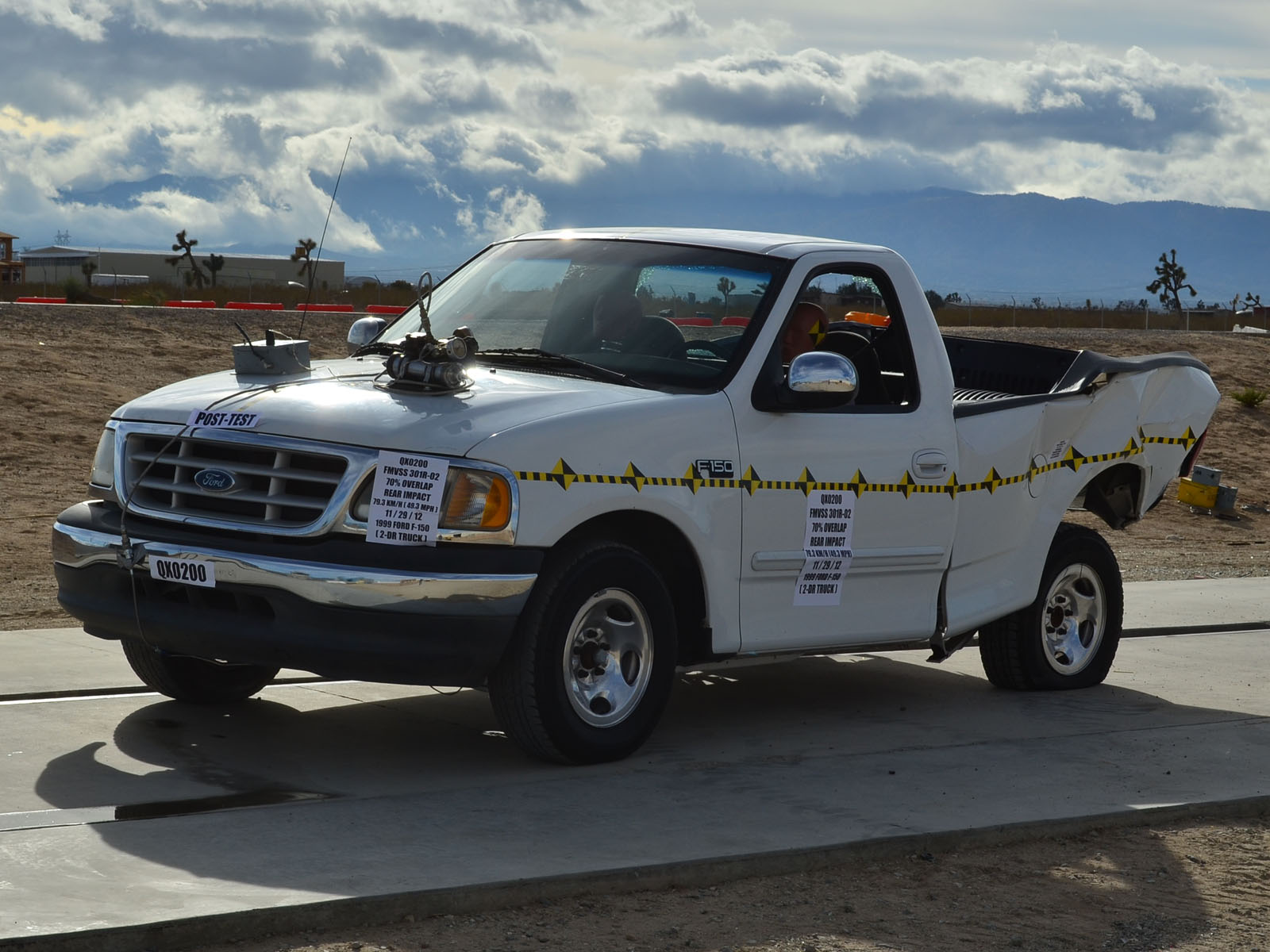 1999 FORD F150 PICKUP crash-test photo