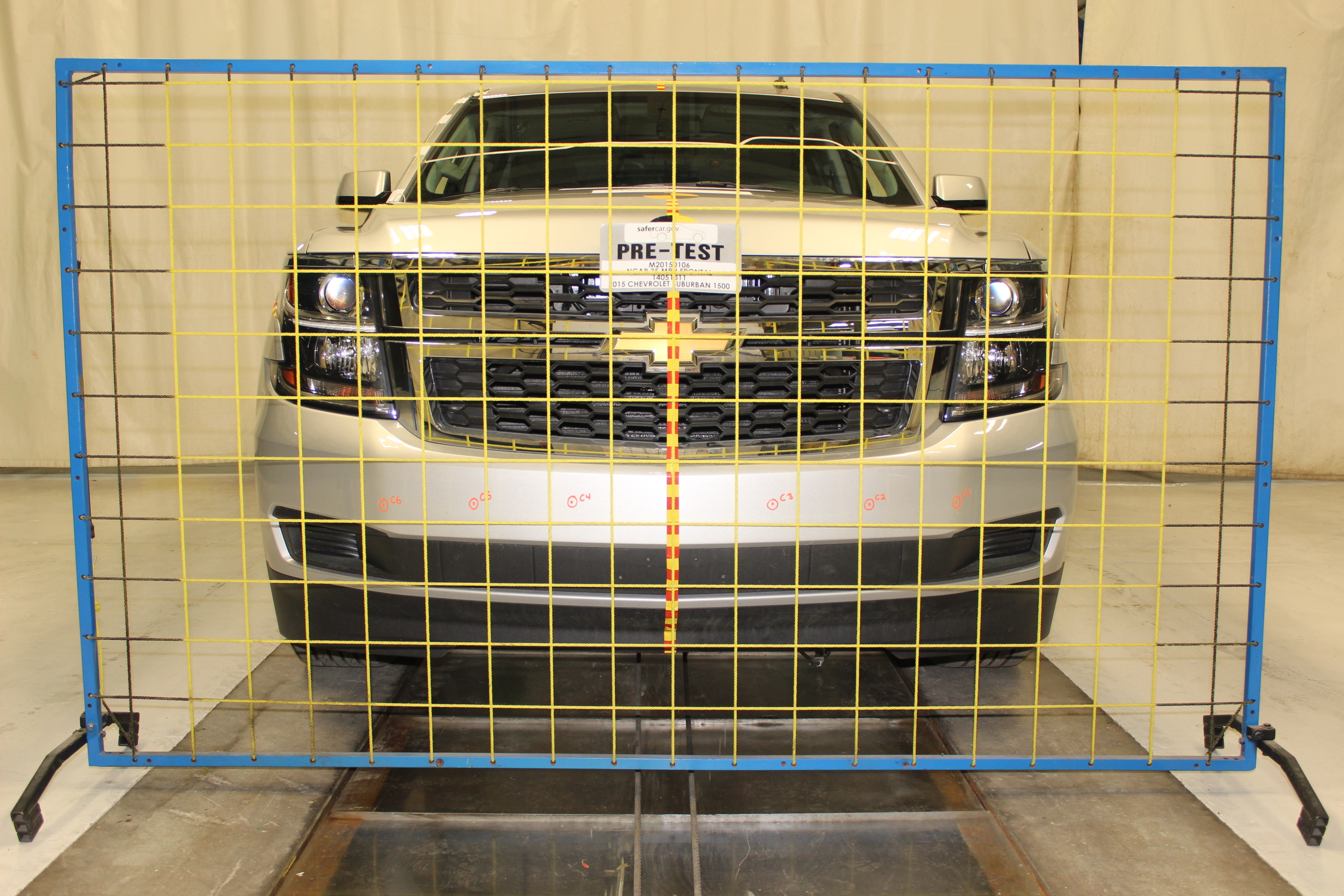 2015 CHEVROLET SUBURBAN crash-test photo