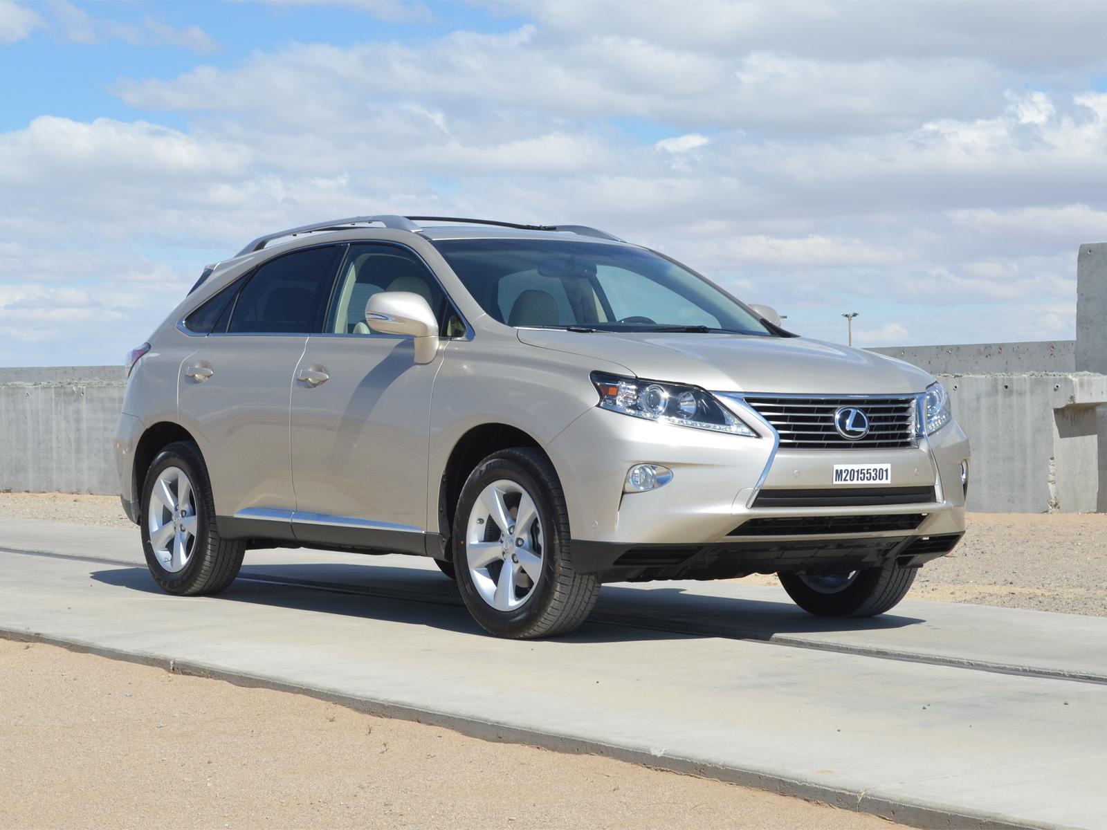 2015 LEXUS RX 350 crash-test photo