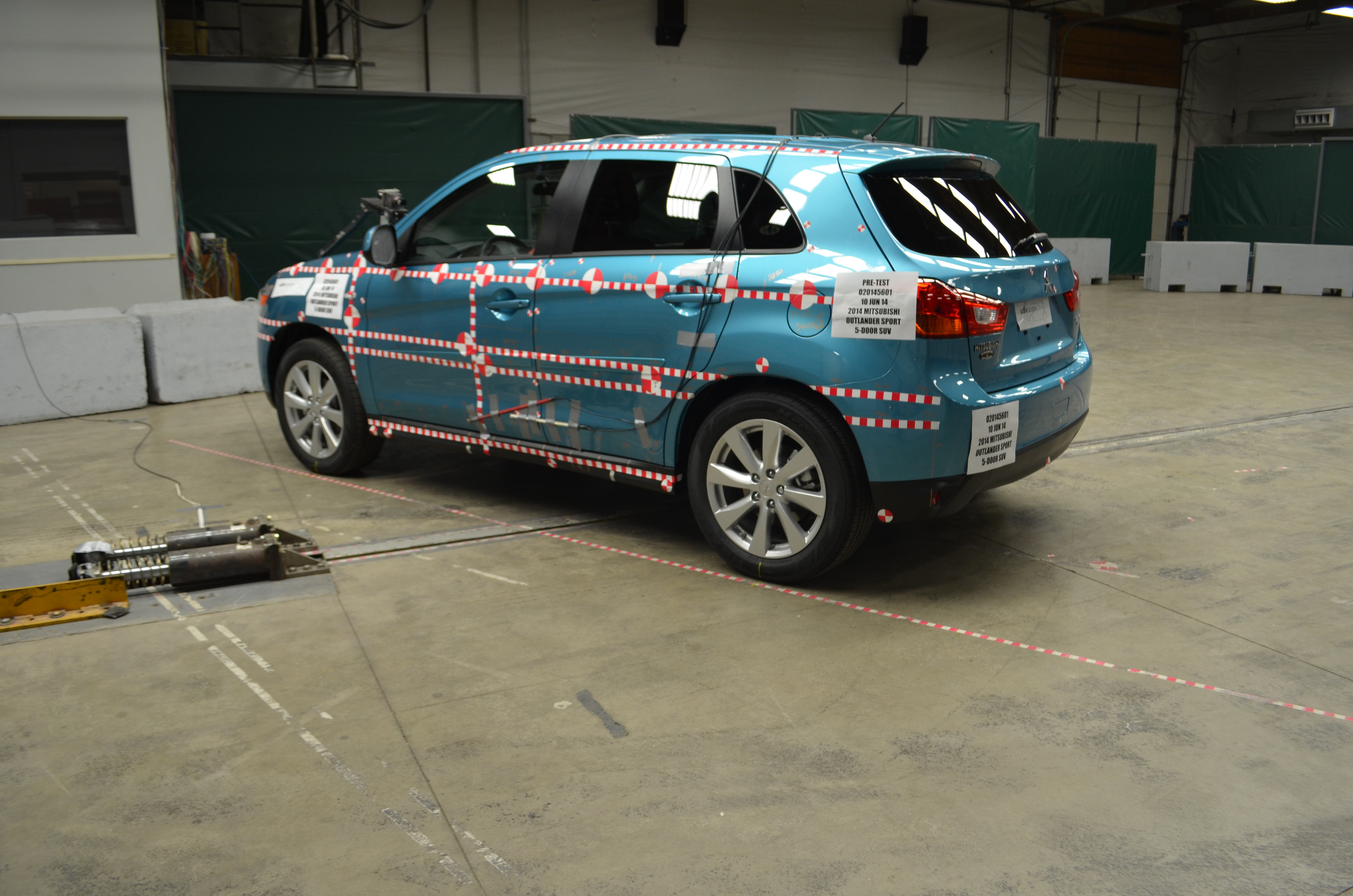 2014 MITSUBISHI OUTLANDER SPORT crash image 10