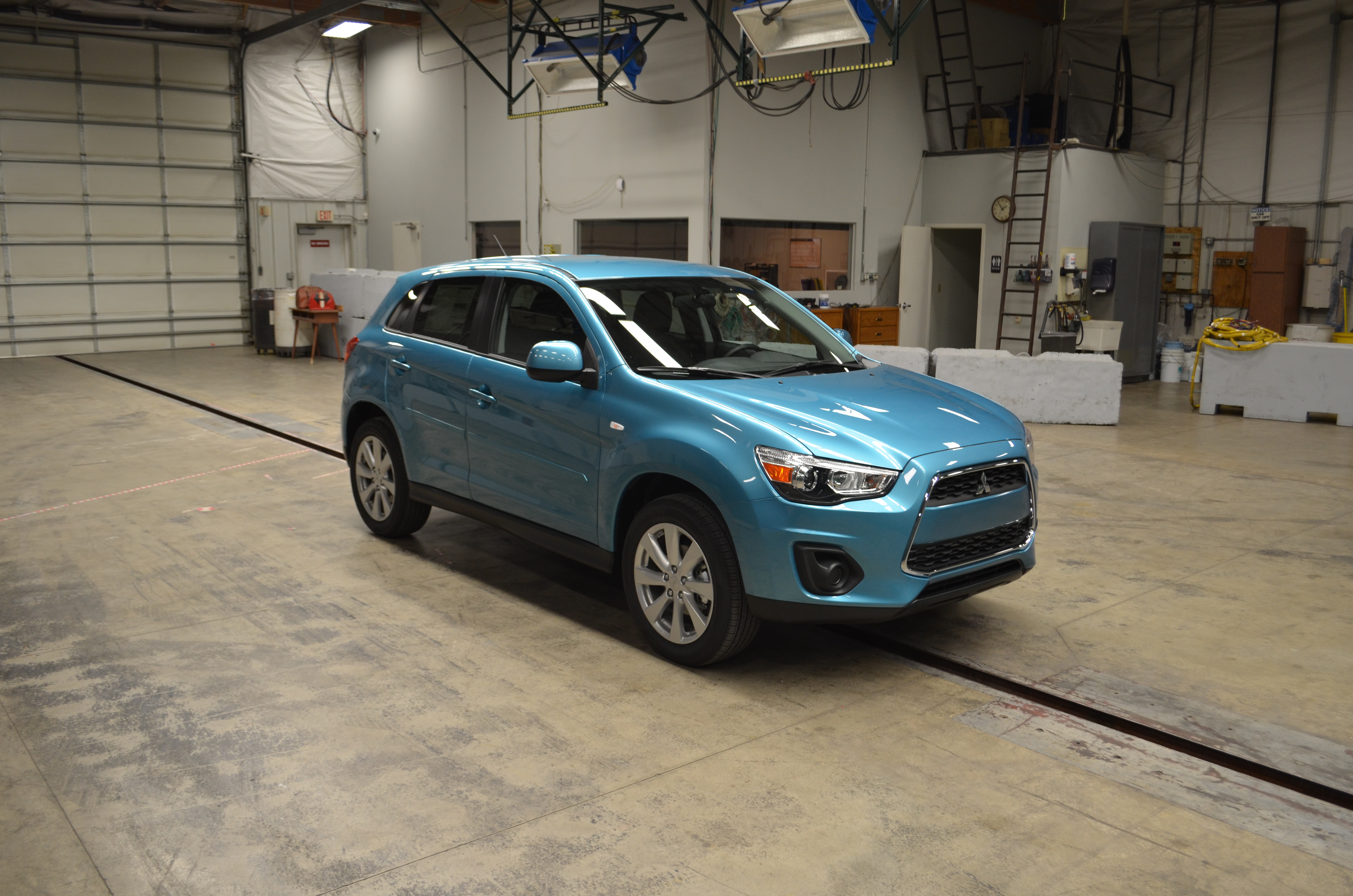 2014 MITSUBISHI OUTLANDER SPORT crash image 2