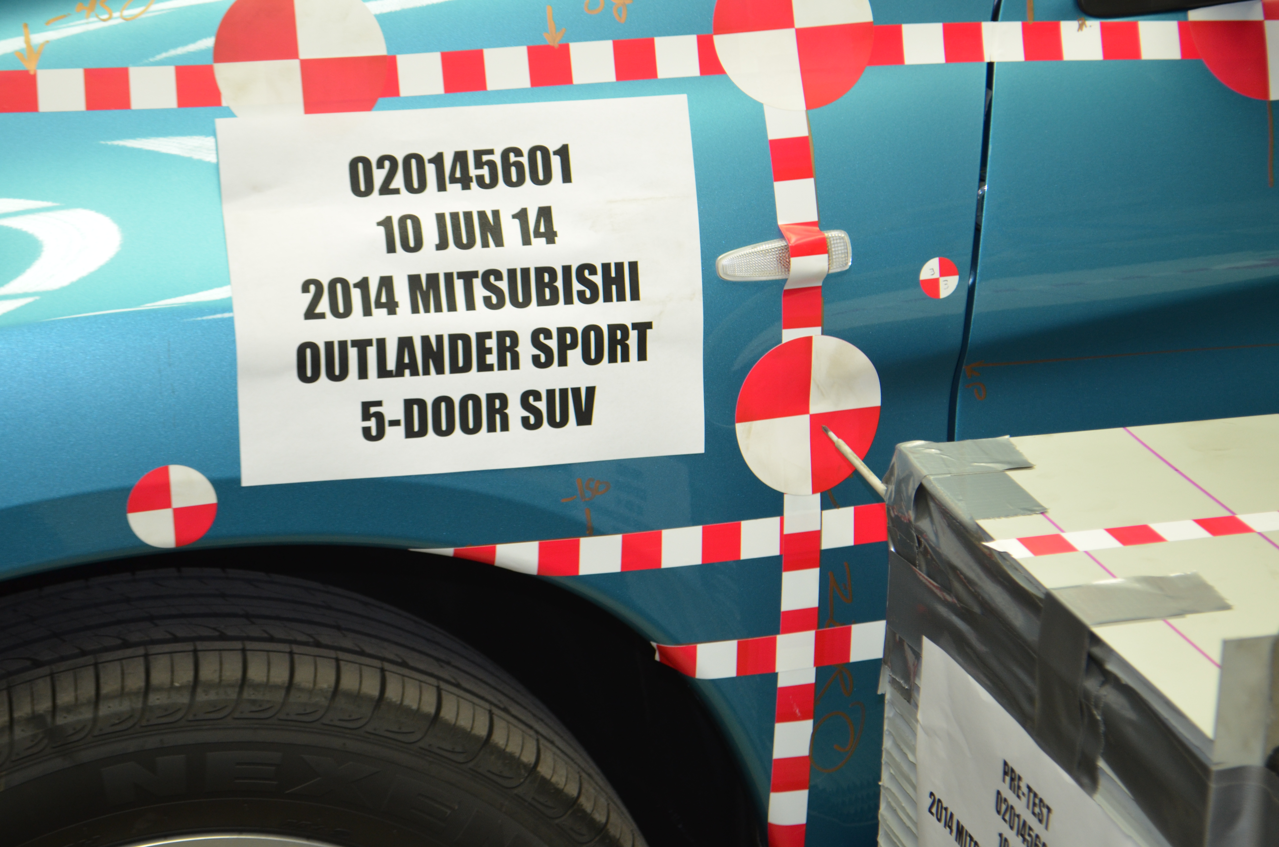 2014 MITSUBISHI OUTLANDER SPORT crash image 20