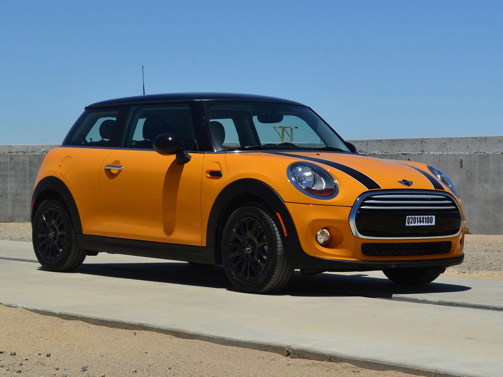 2014 MINI COOPER HARDTOP crash-test photo