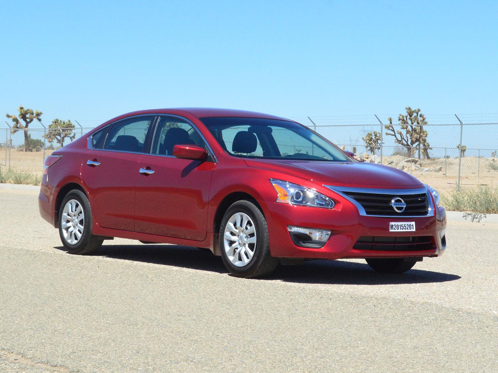 2015 NISSAN ALTIMA crash-test photo