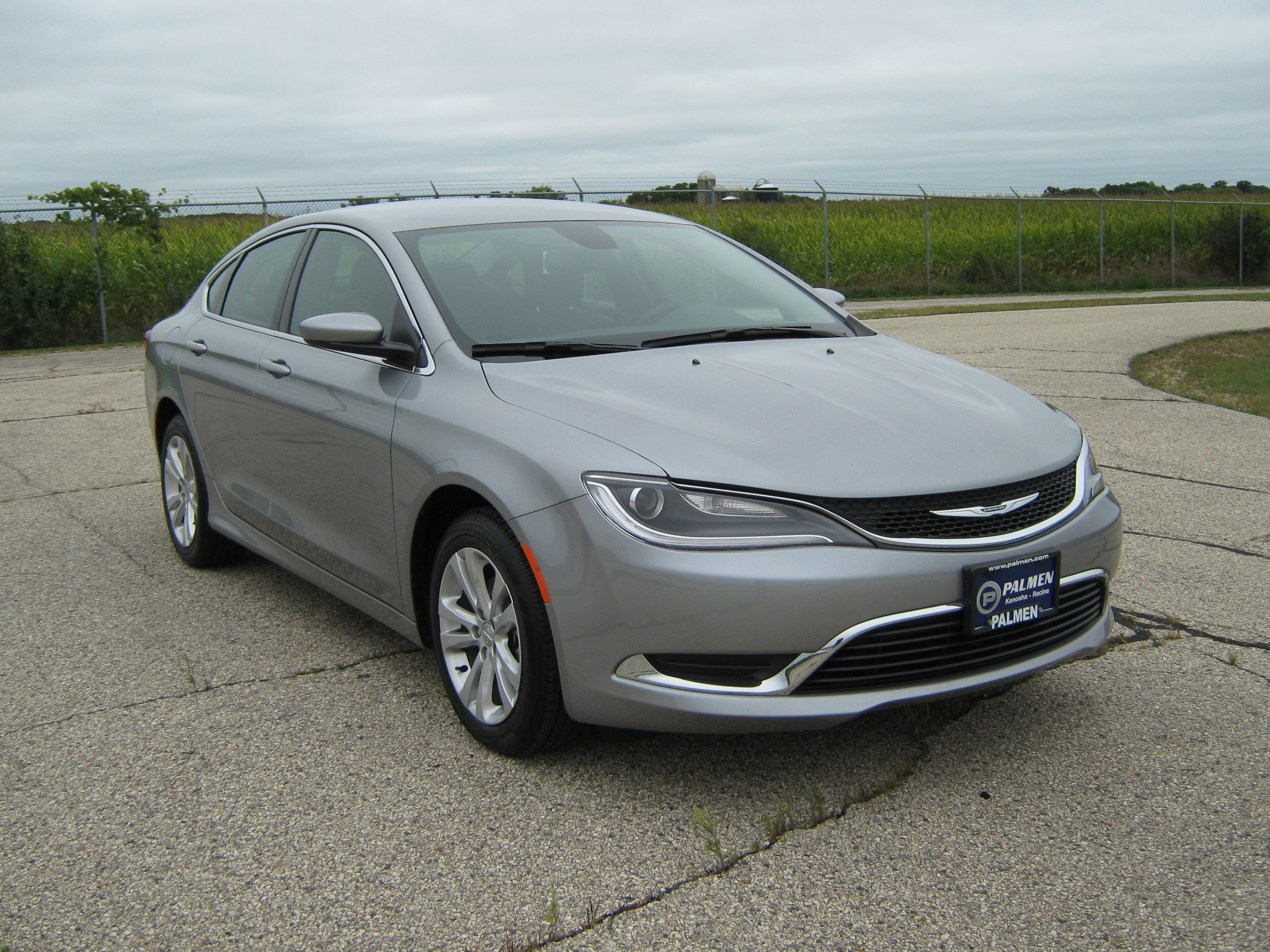 2015 CHRYSLER 200 crash-test photo