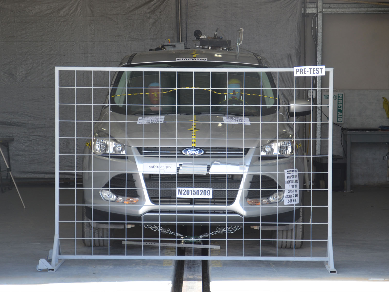 2015 FORD ESCAPE crash-test photo