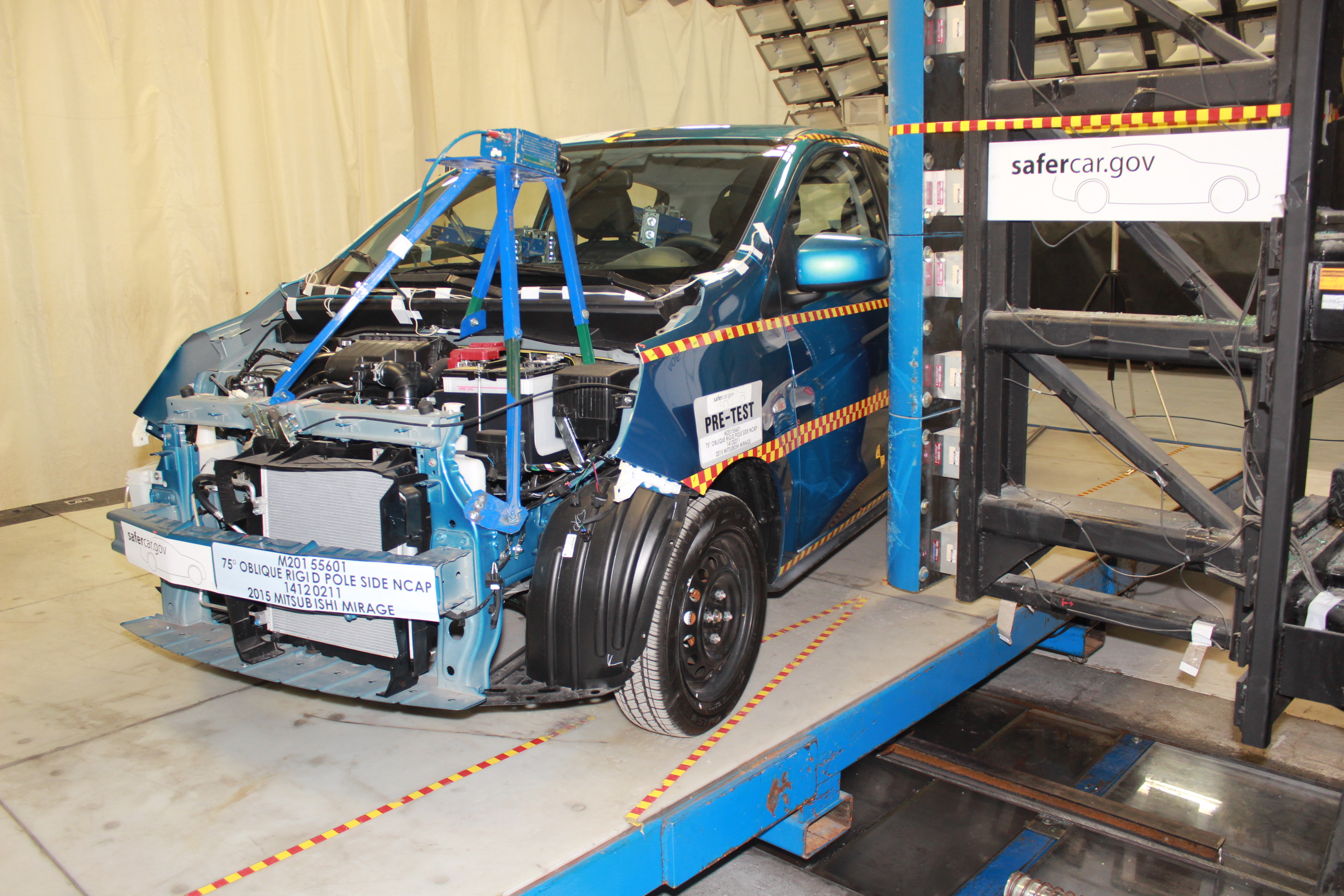 2015 MITSUBISHI MIRAGE crash image 17
