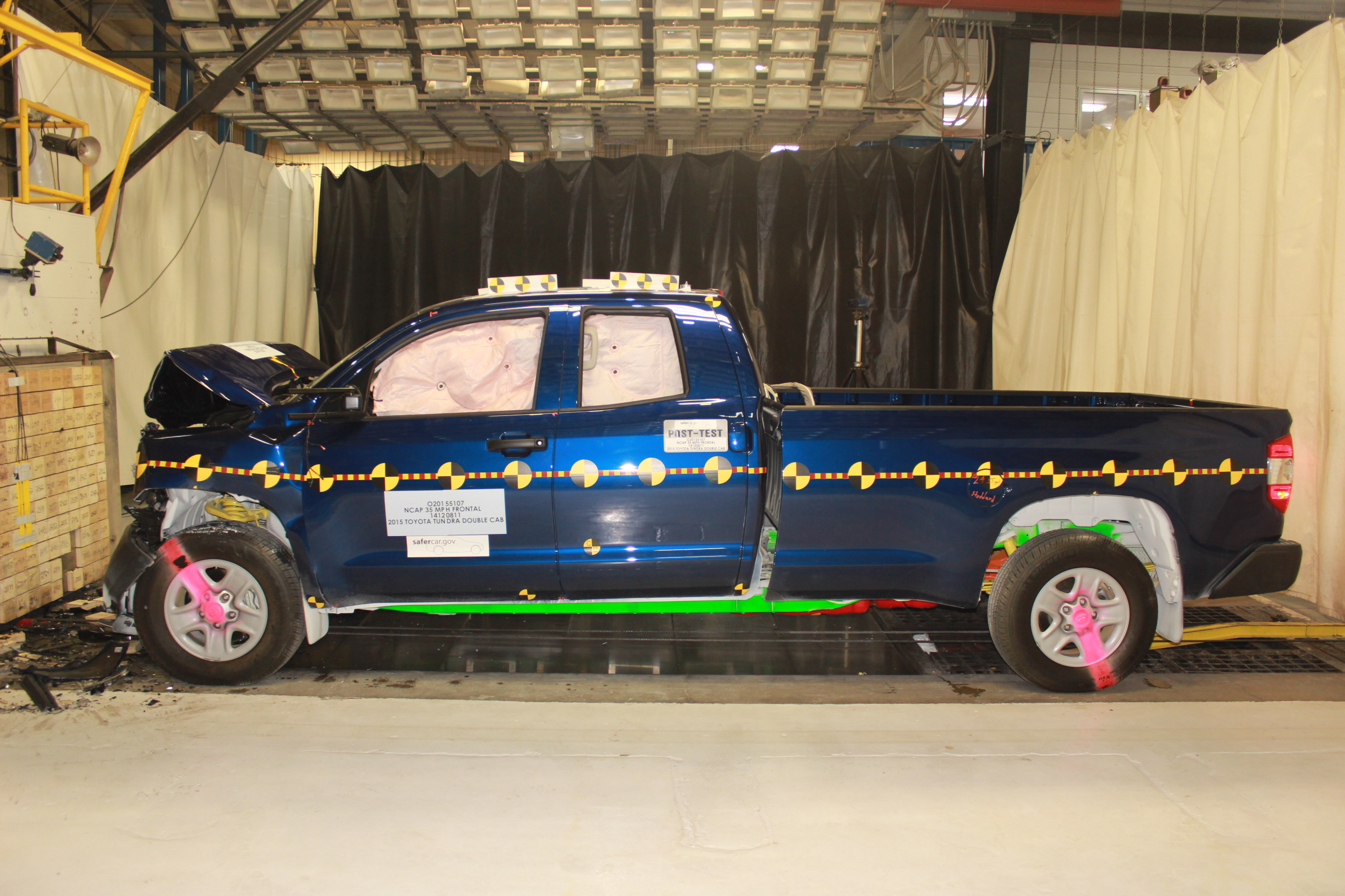 2015 TOYOTA TUNDRA crash image 11