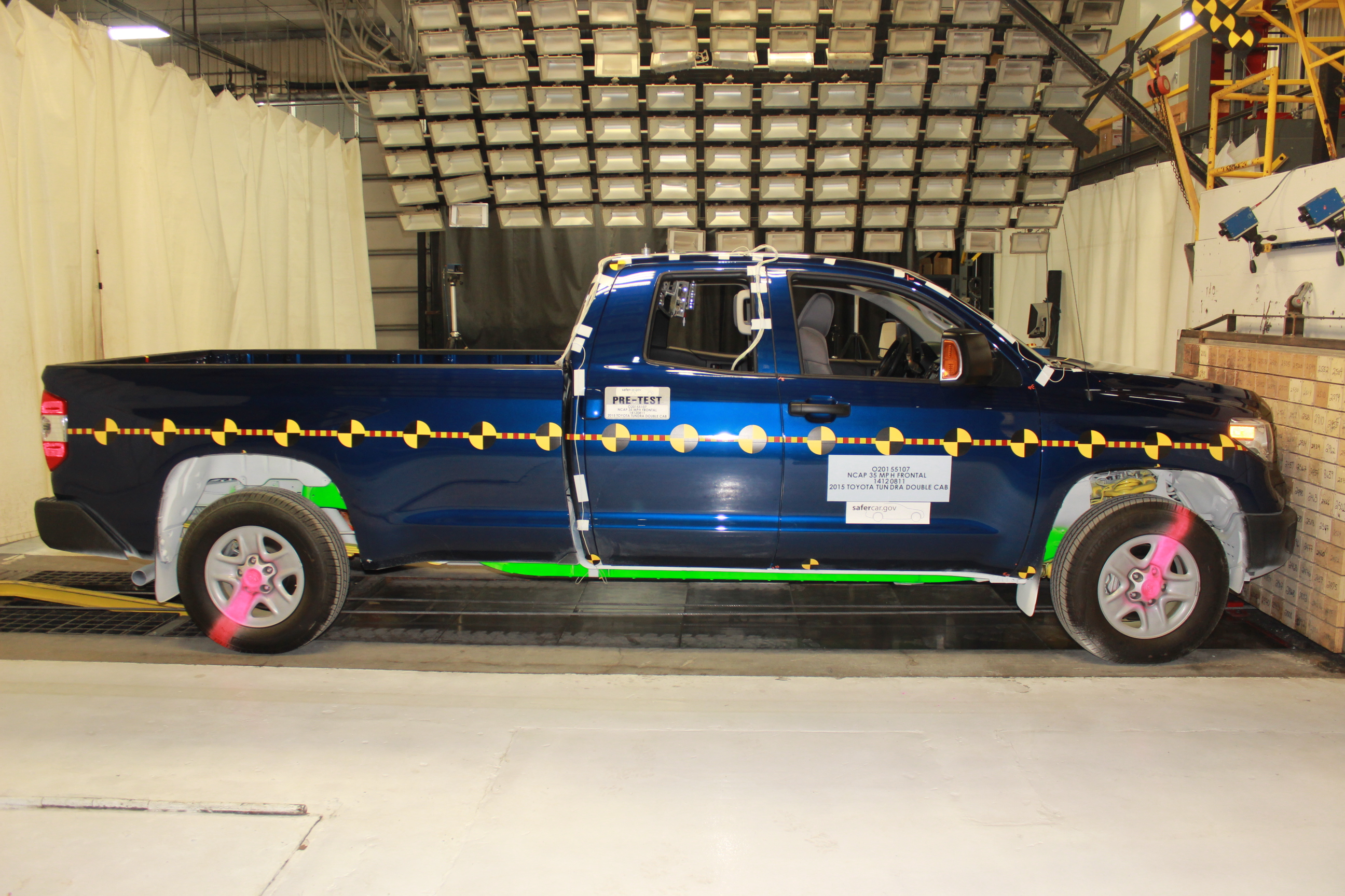 2015 TOYOTA TUNDRA crash image 12