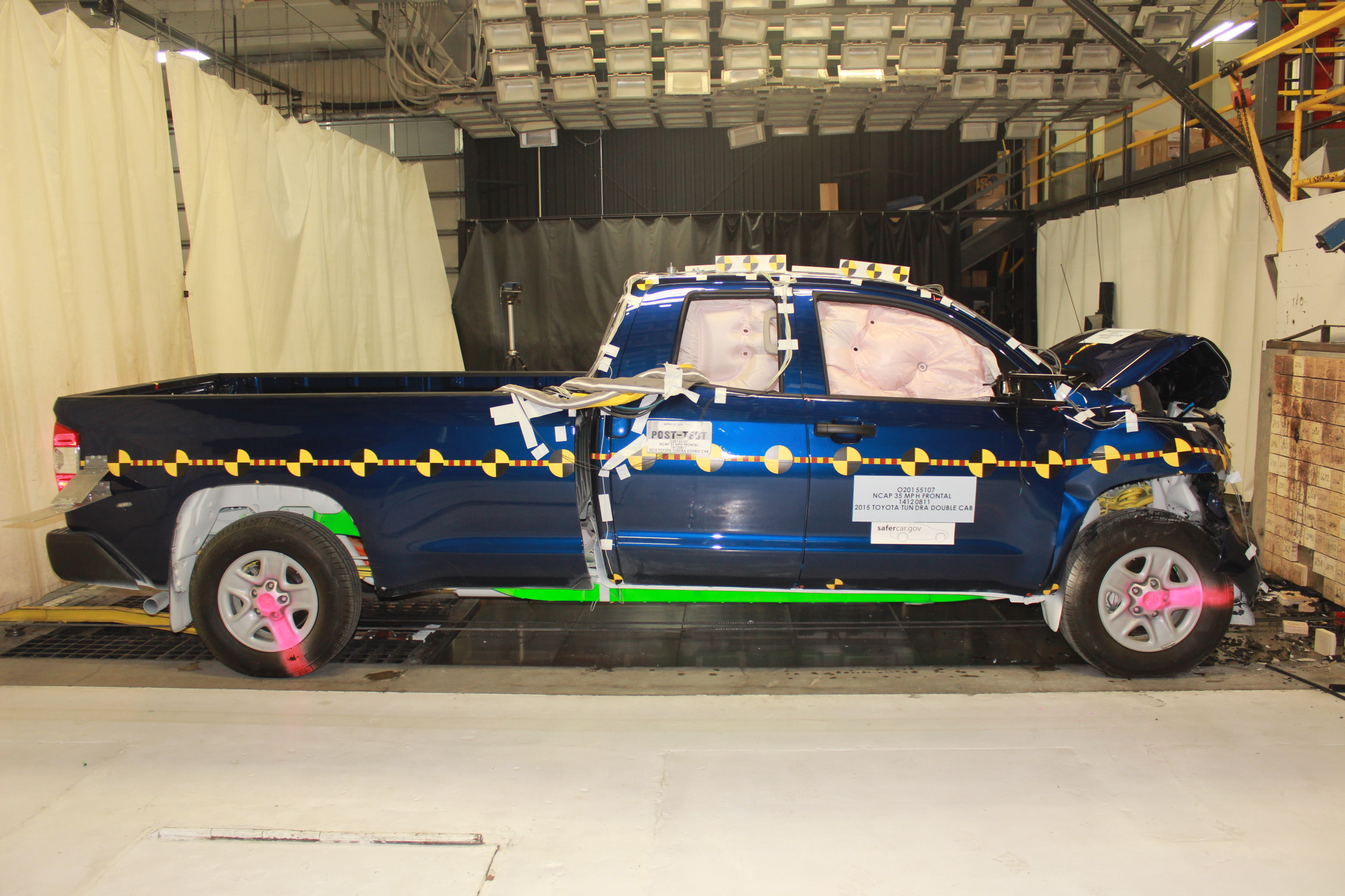2015 TOYOTA TUNDRA crash image 13