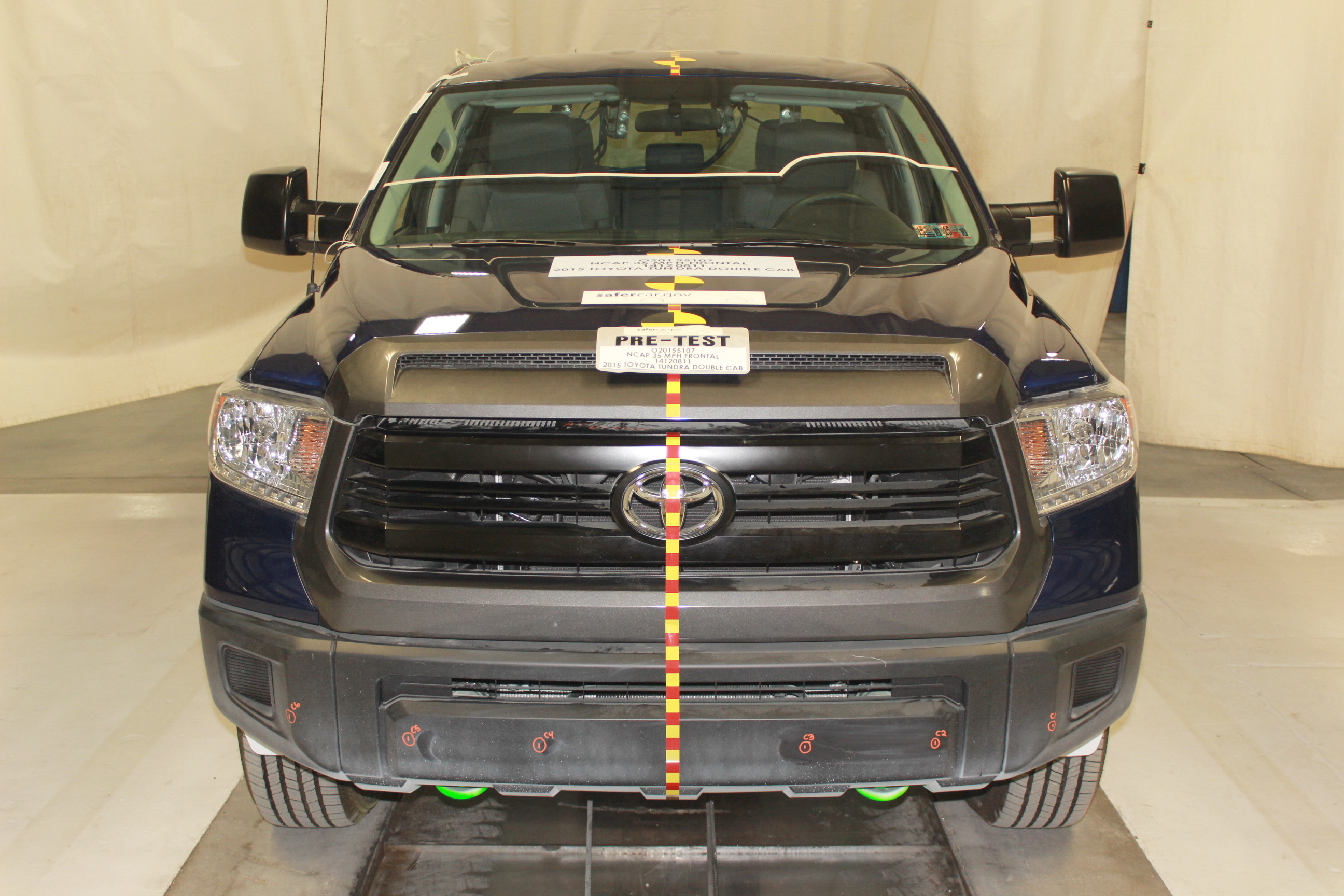 2015 TOYOTA TUNDRA crash image 8
