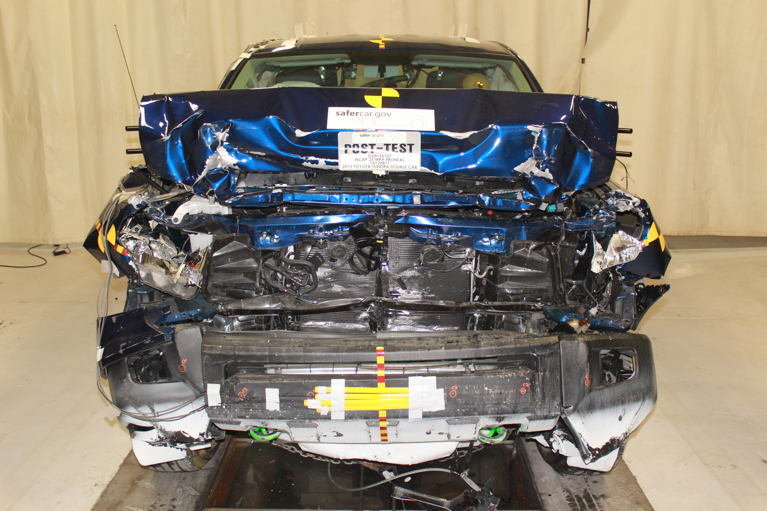 2015 TOYOTA TUNDRA crash image 9