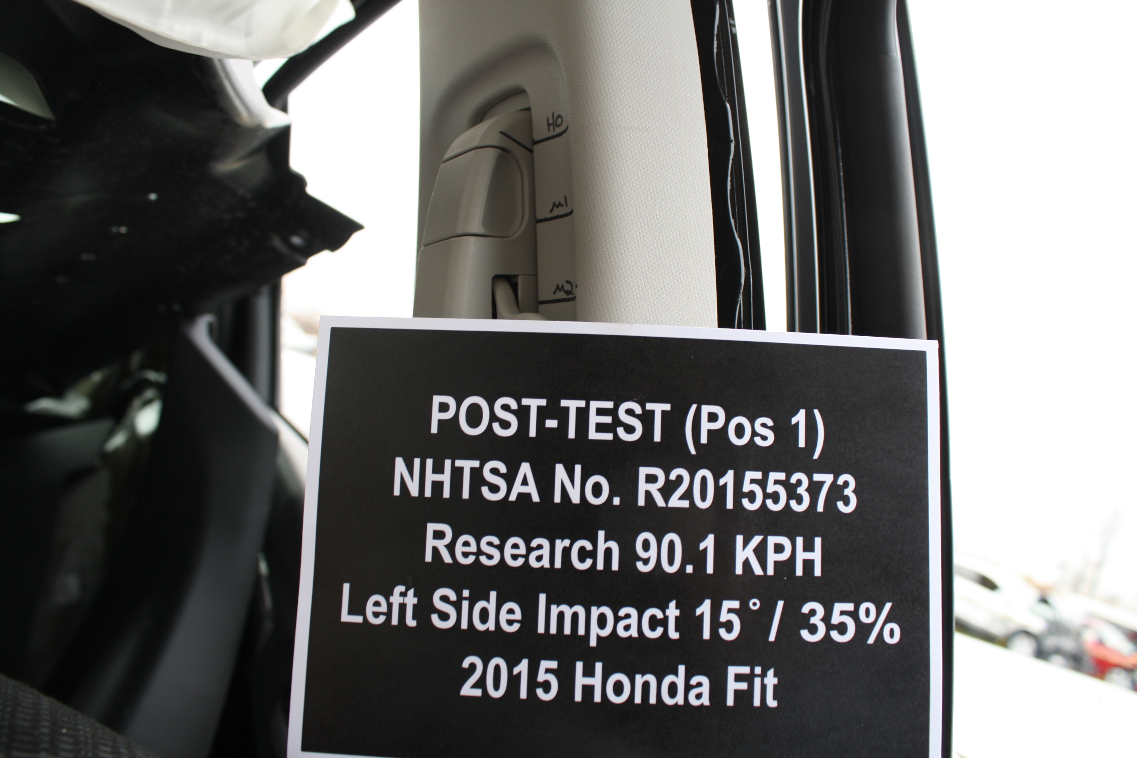 2015 HONDA FIT crash-test photo