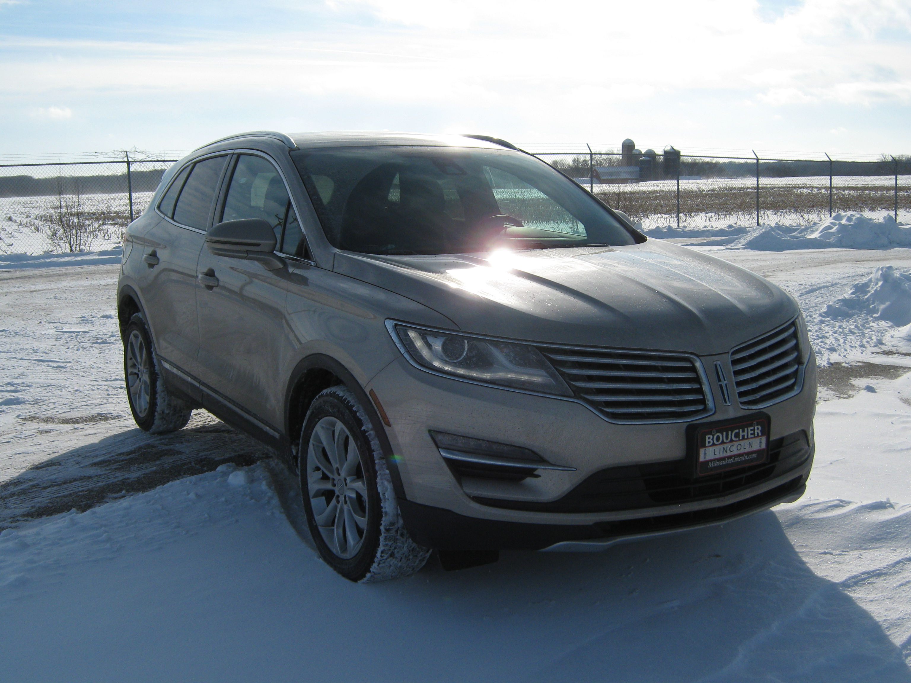 2015 LINCOLN MKC crash-test photo