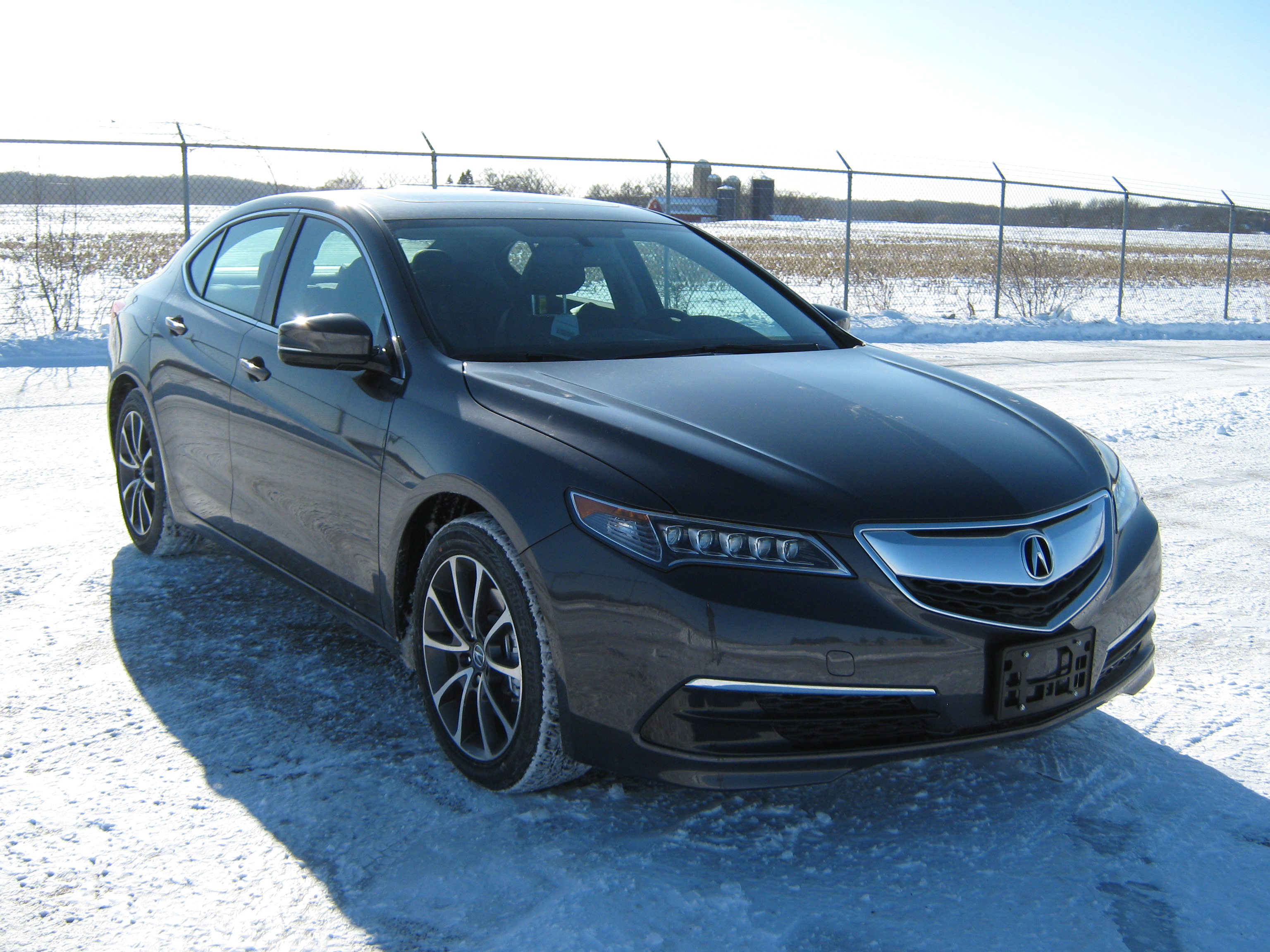 2015 ACURA TLX crash-test photo