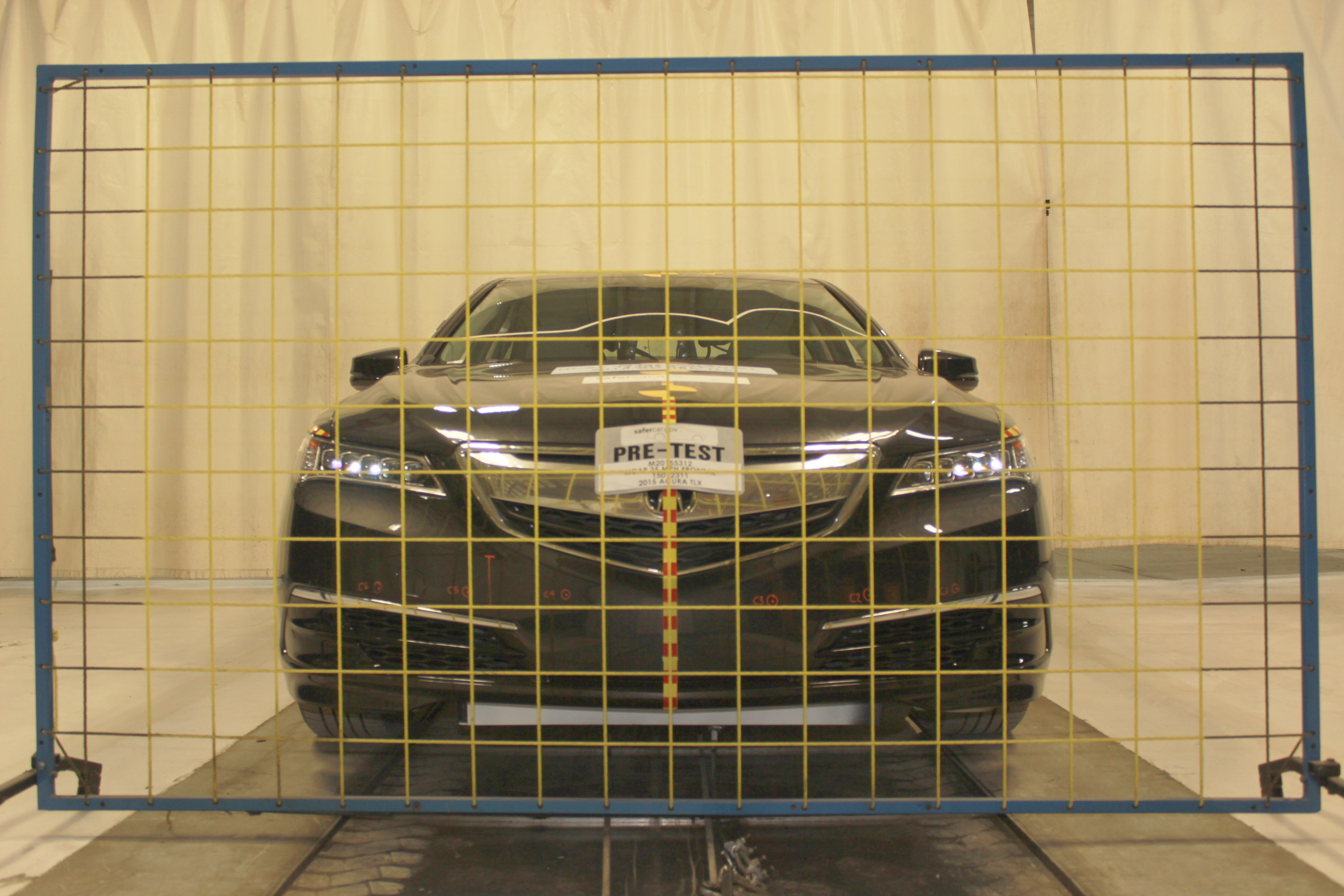 2015 ACURA TLX crash-test photo