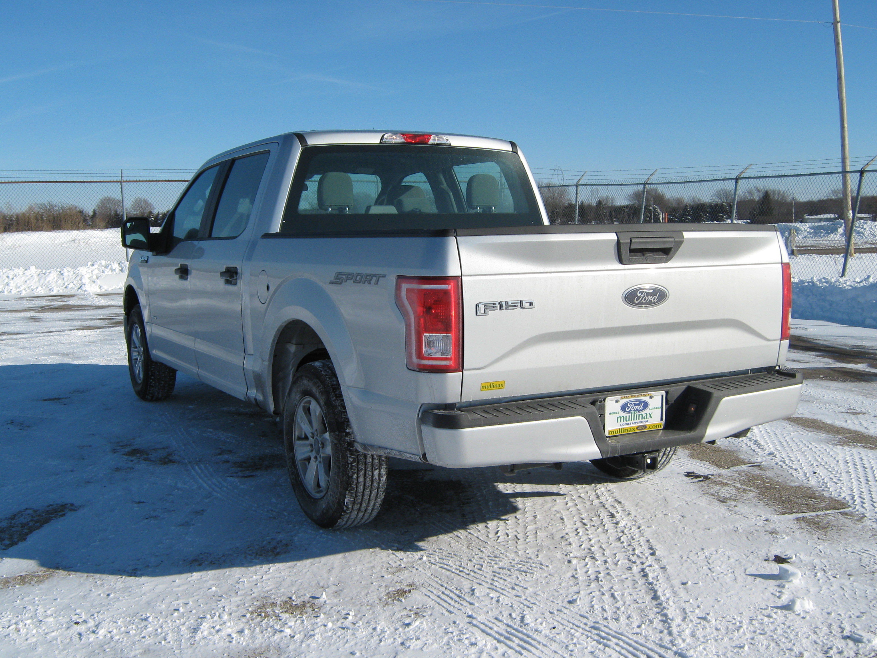 2015 FORD F150 SUPERCREW crash image 2