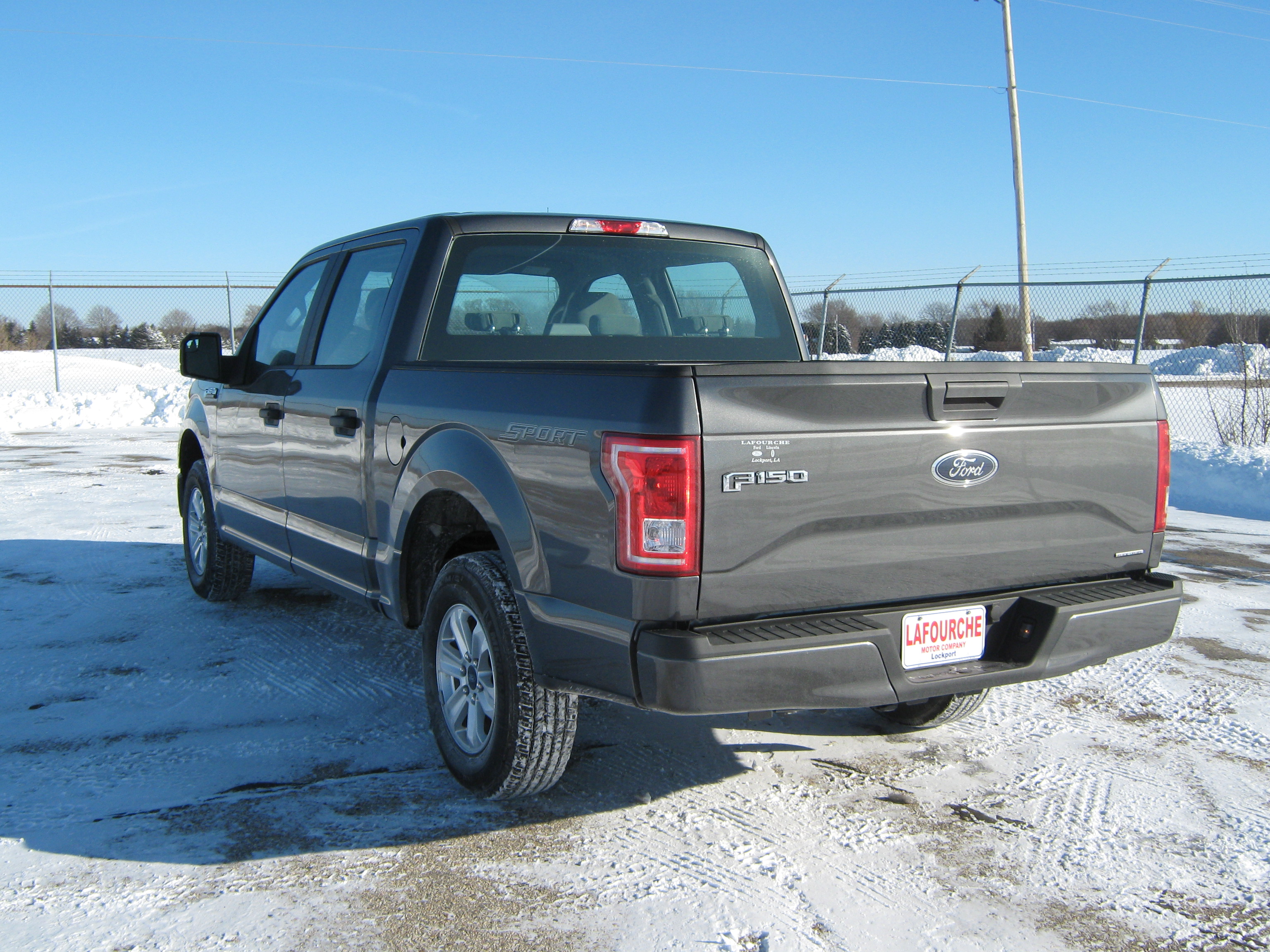 2015 FORD F150 SUPERCREW crash image 2
