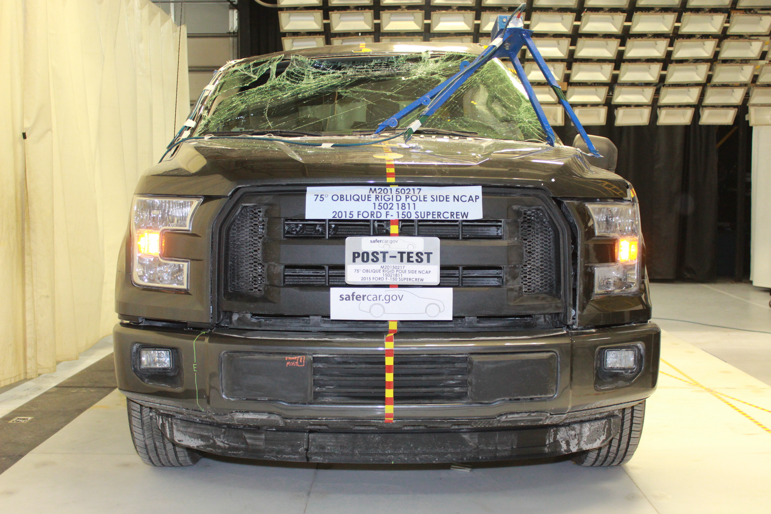 2015 FORD F150 SUPERCREW crash image 4