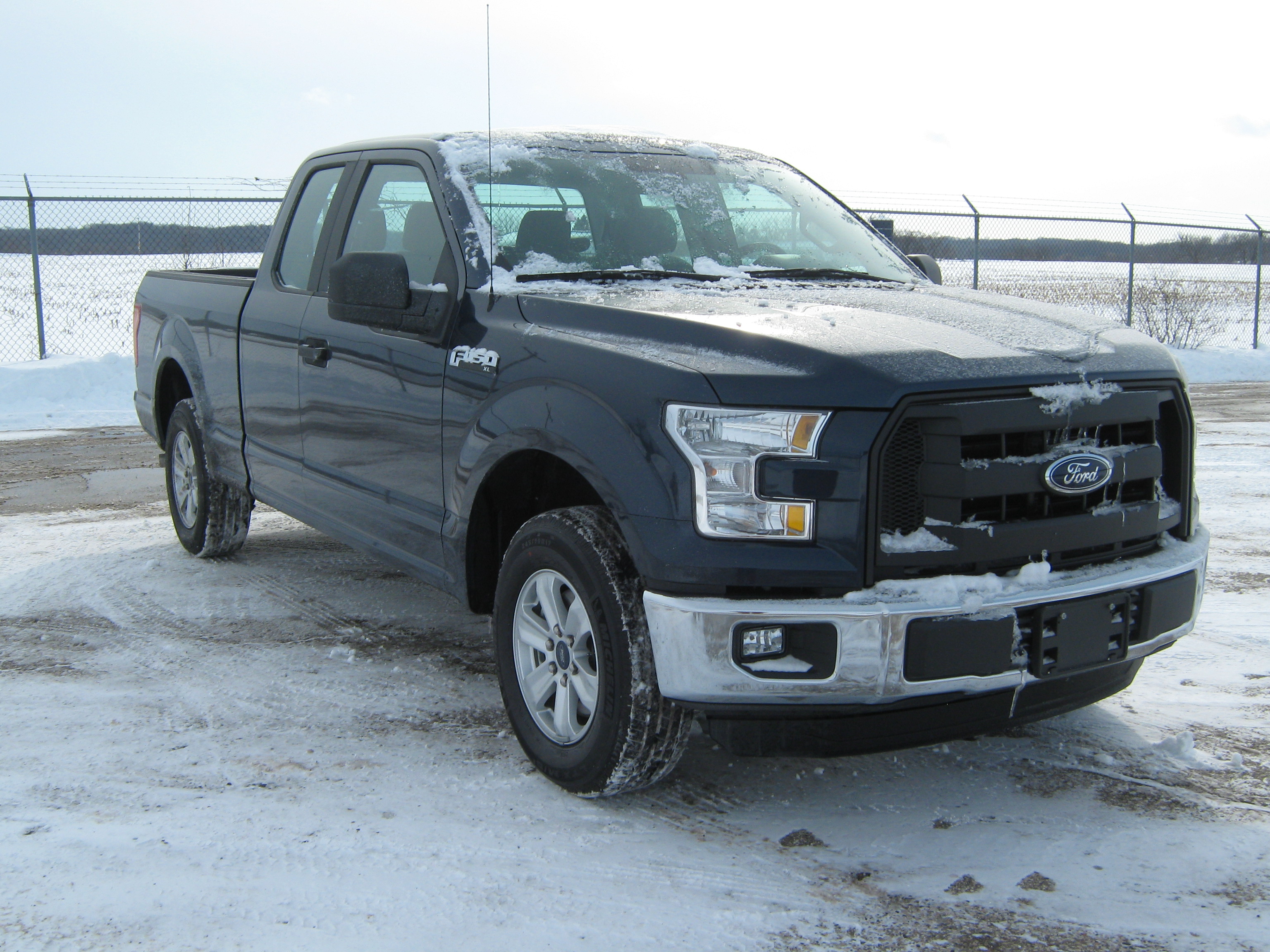 2015 FORD F150 SUPERCAB crash-test photo