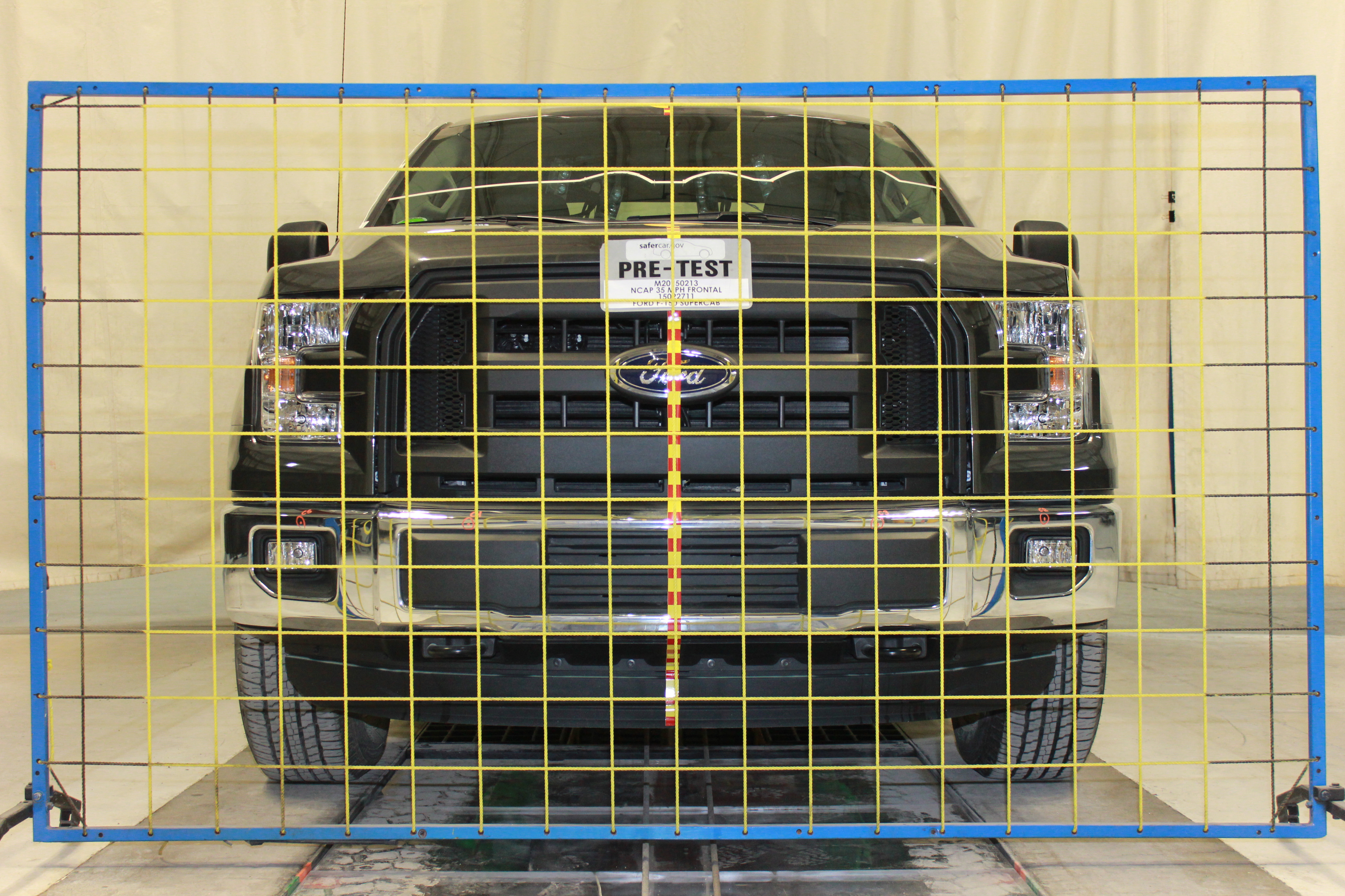 2015 FORD F150 SUPERCAB crash-test photo