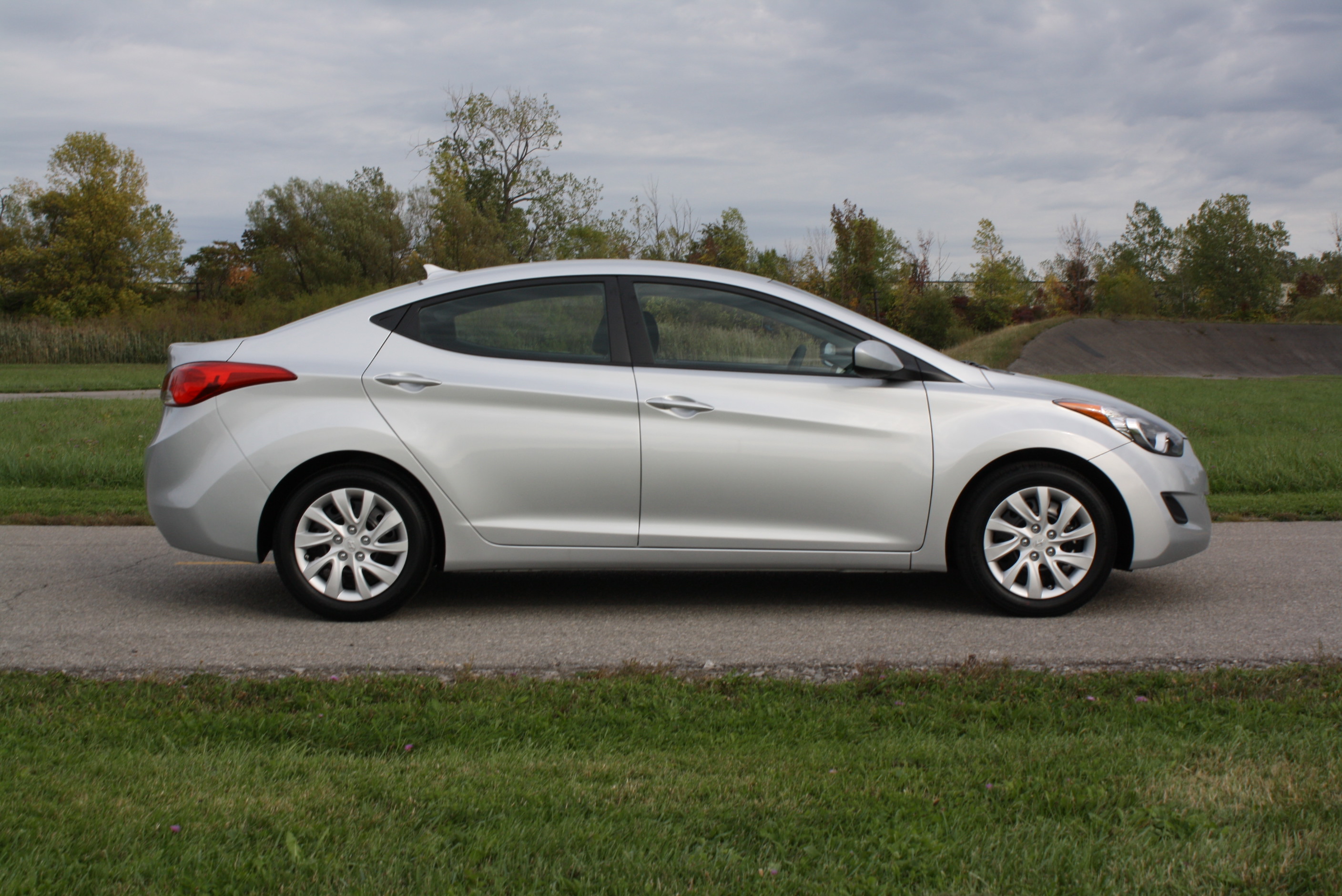 2013 HYUNDAI ELANTRA crash image 12