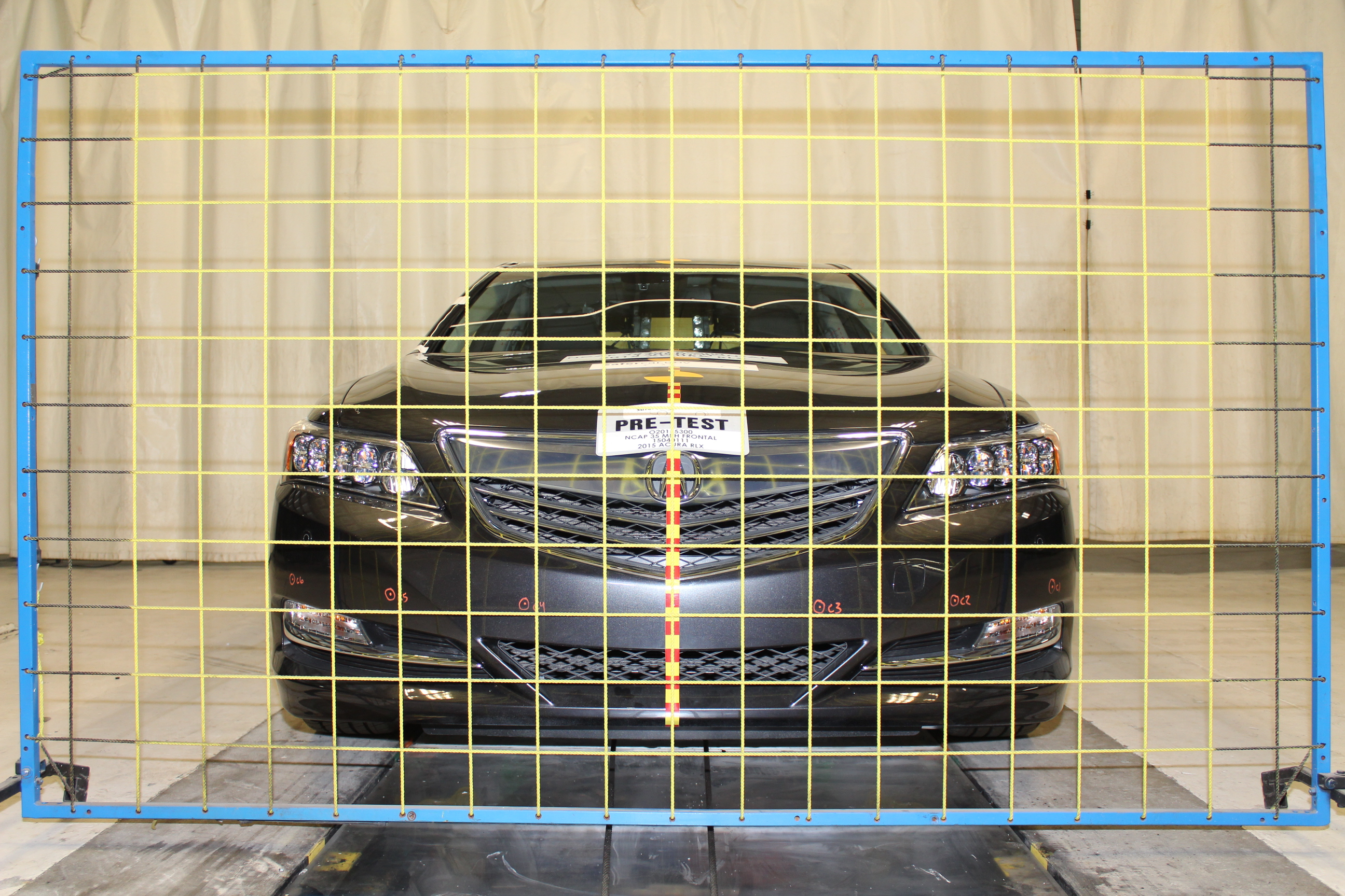 2015 ACURA RLX crash-test photo
