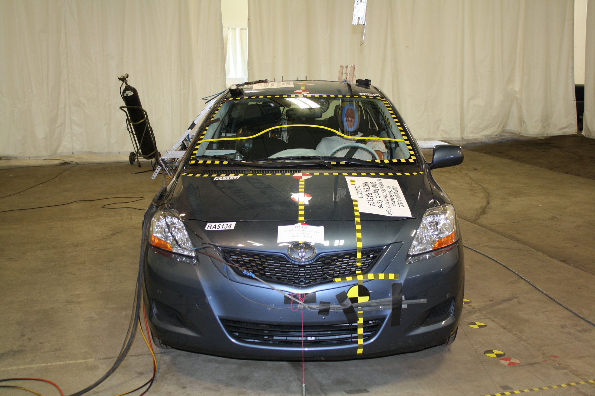 2010 TOYOTA YARIS crash image 5