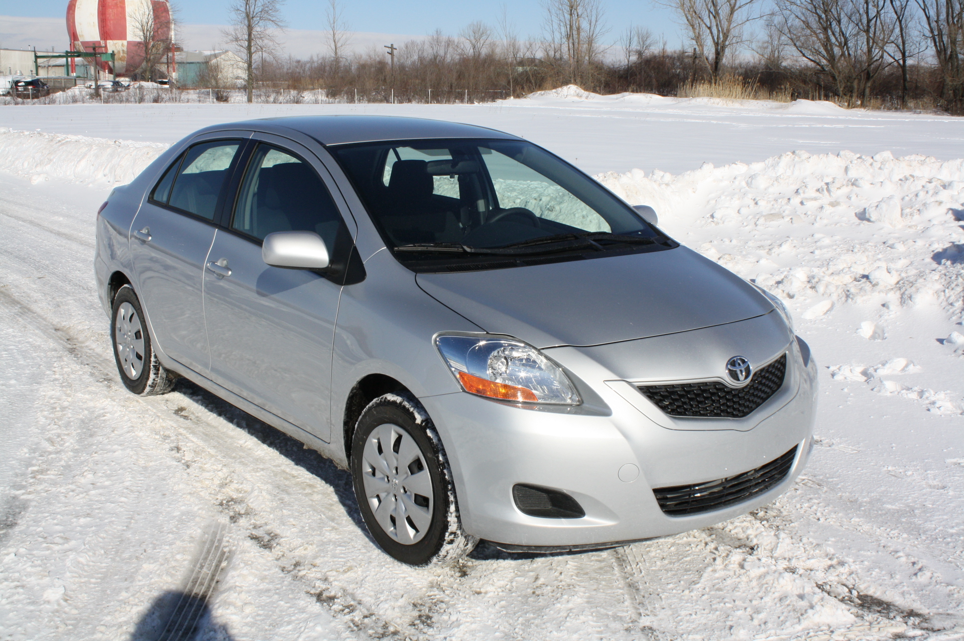 2010 TOYOTA YARIS crash-test photo