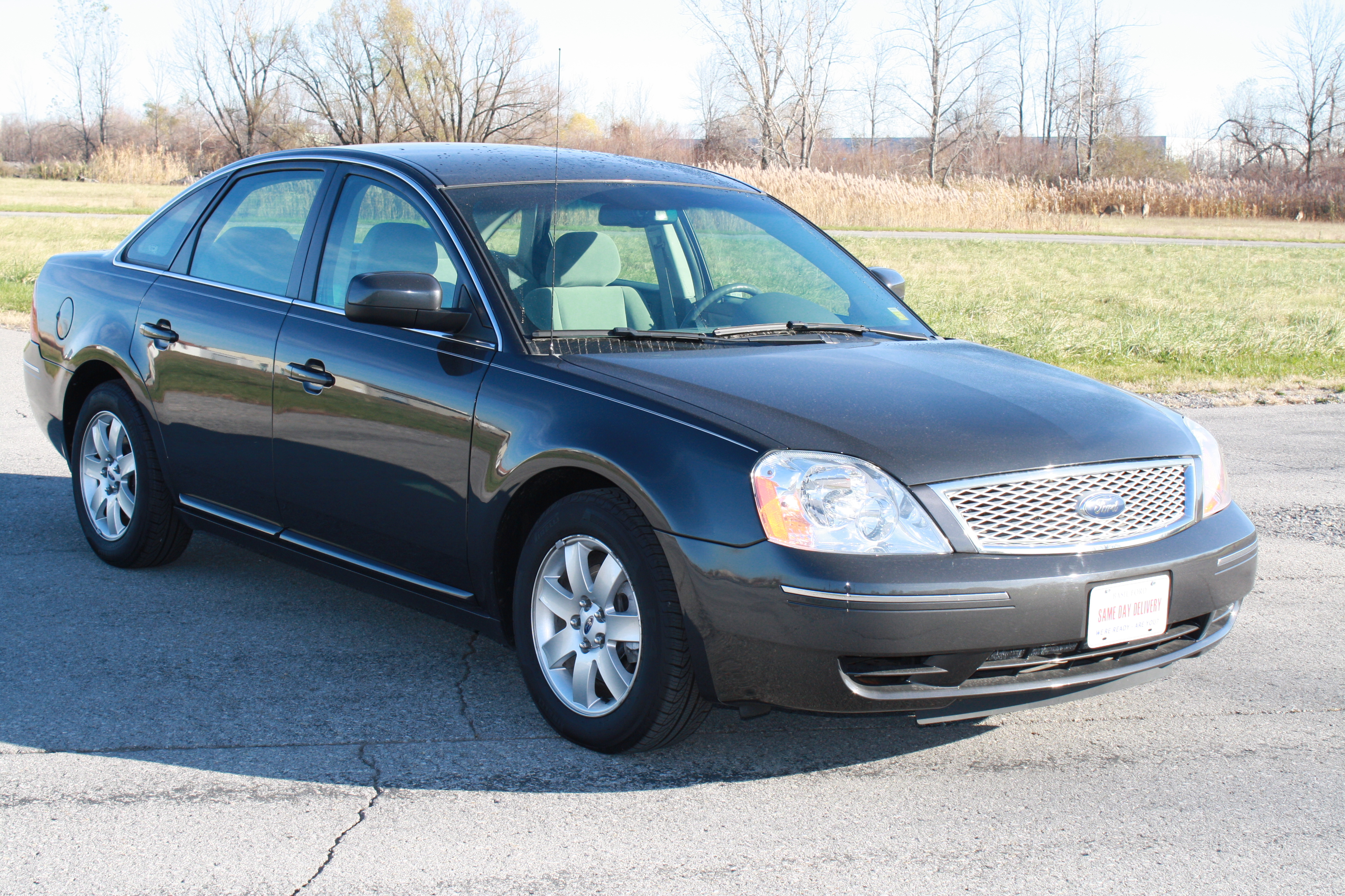 2007 FORD FIVE HUNDRED crash-test photo