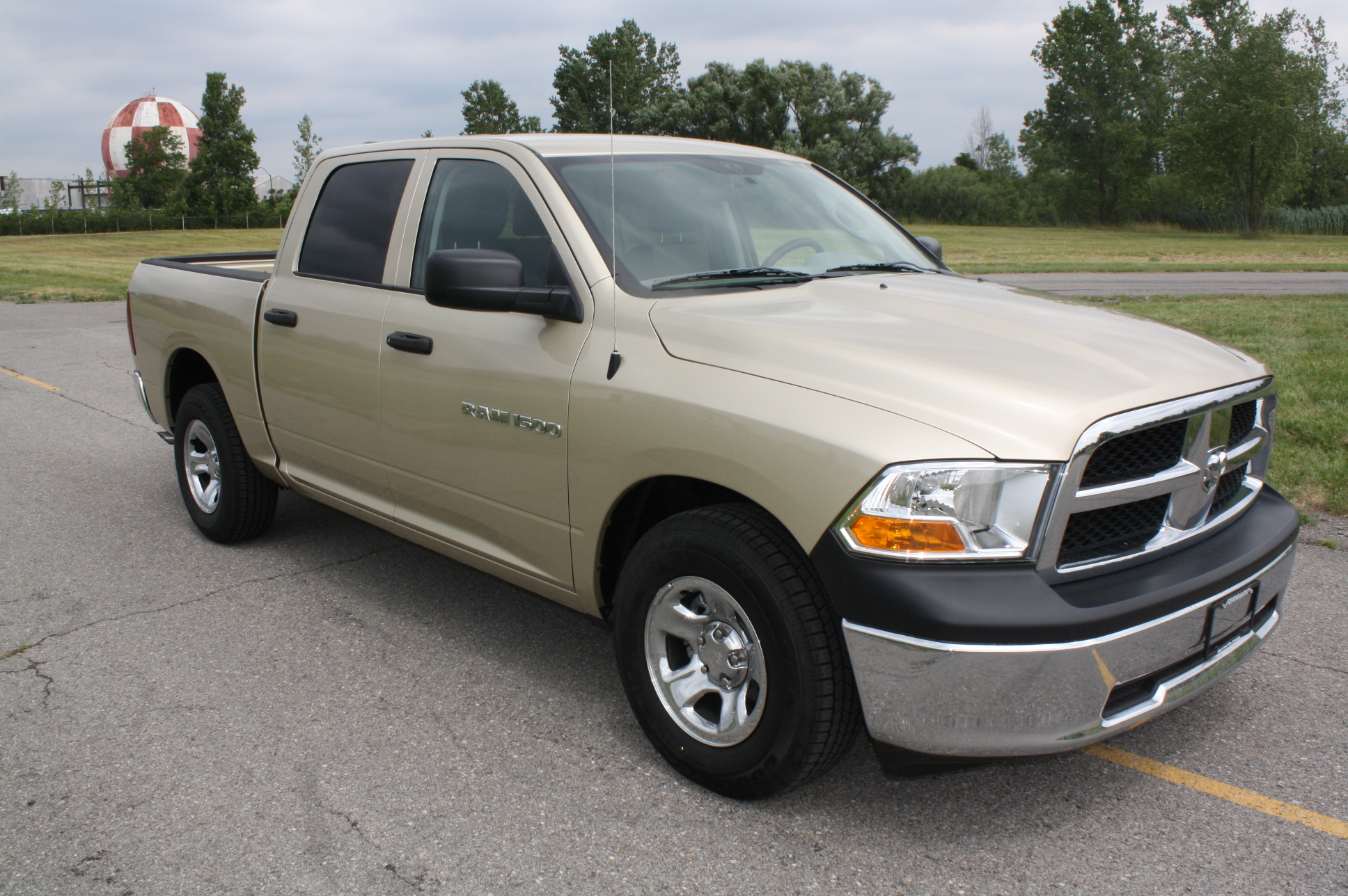 2011 DODGE RAM1500 crash-test photo