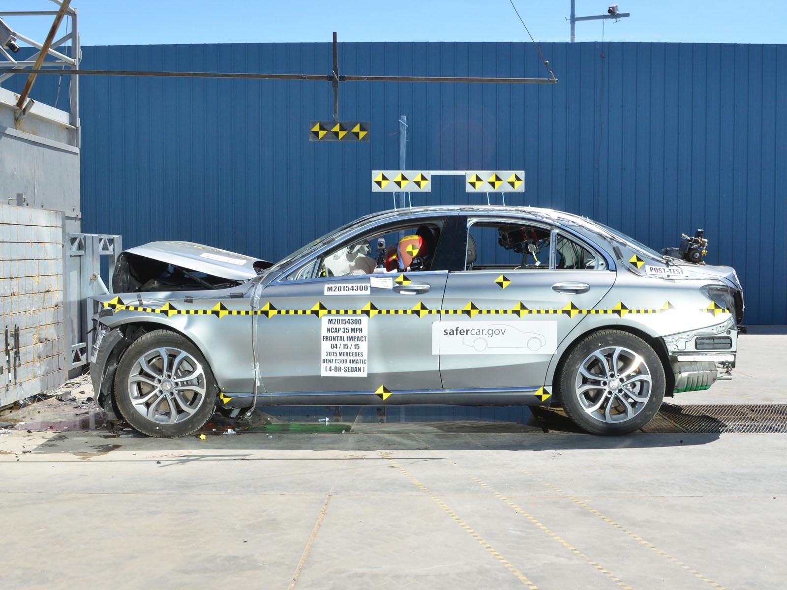 2015 MERCEDES C300 crash image 10