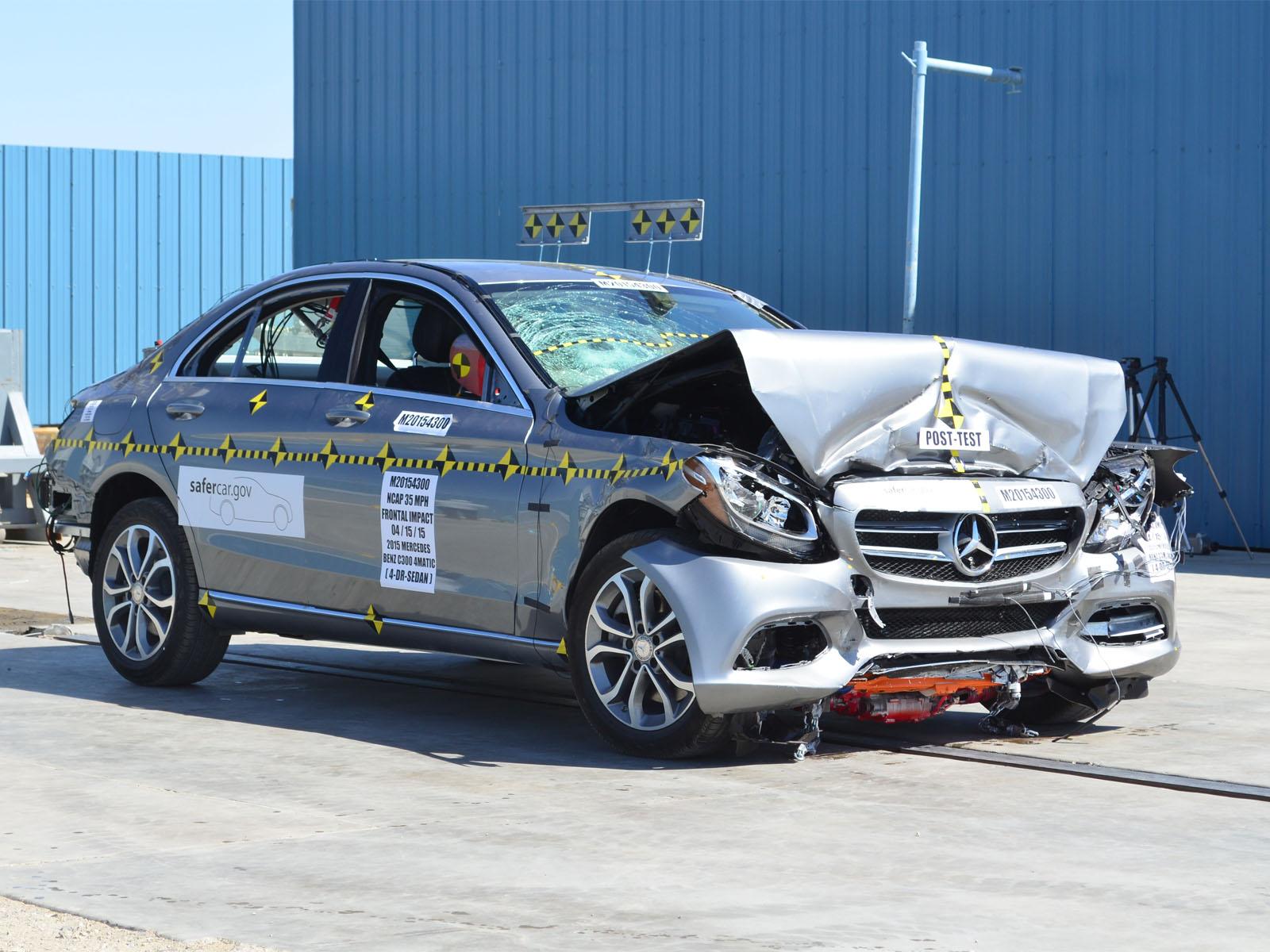 2015 MERCEDES C300 crash image 14