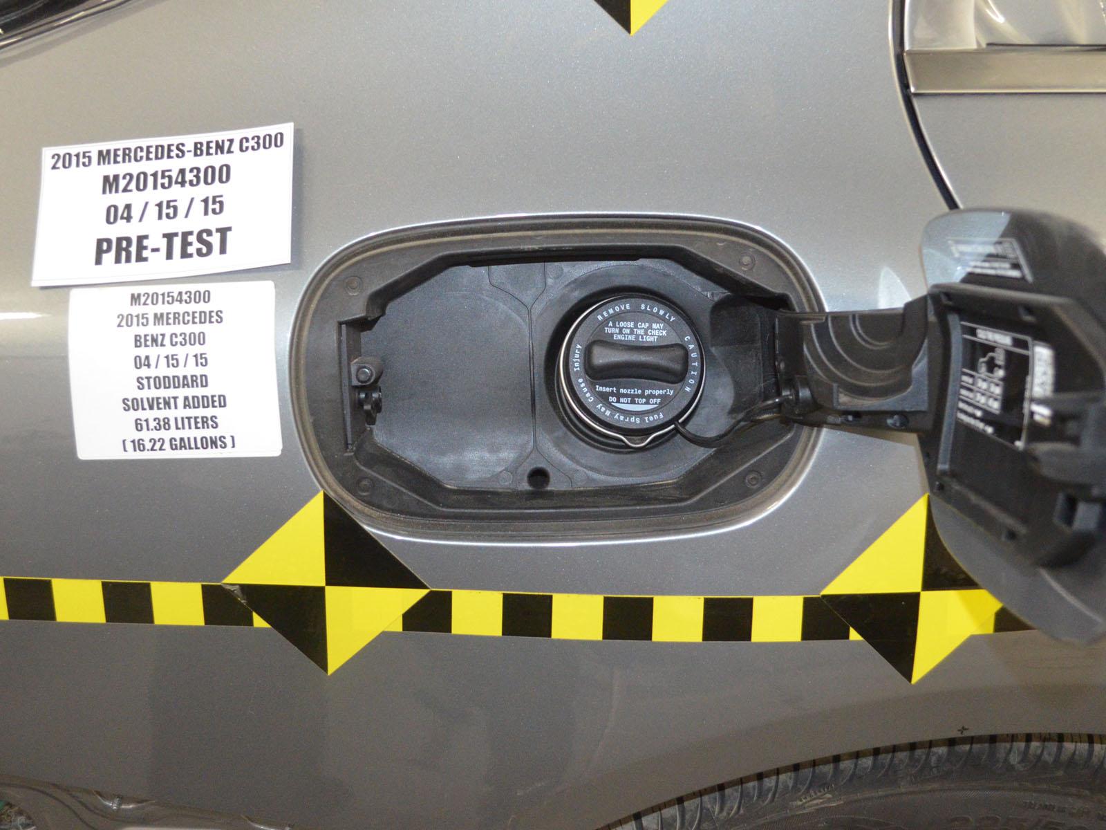 2015 MERCEDES C300 crash image 21