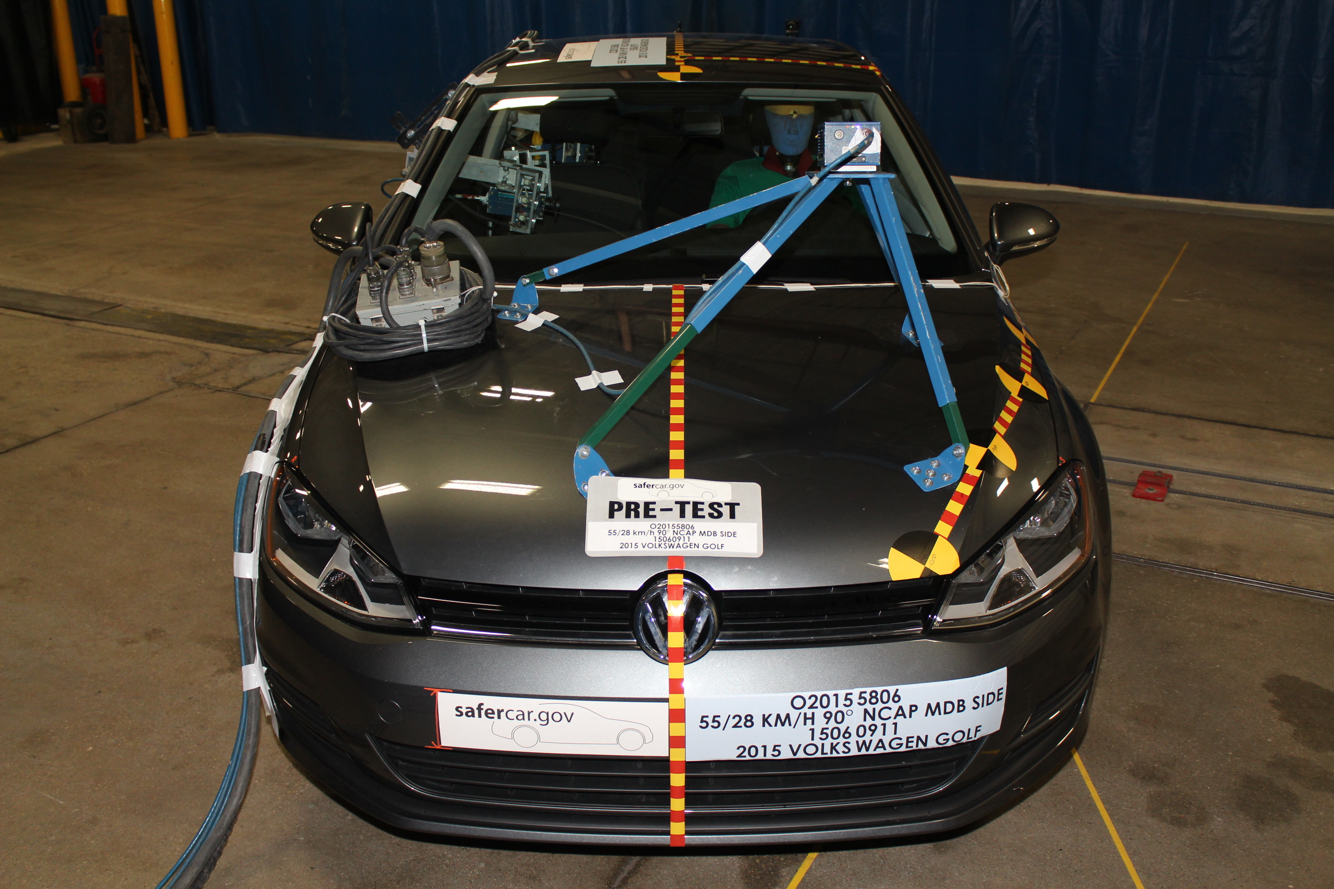 2015 VOLKSWAGEN GOLF crash image 4
