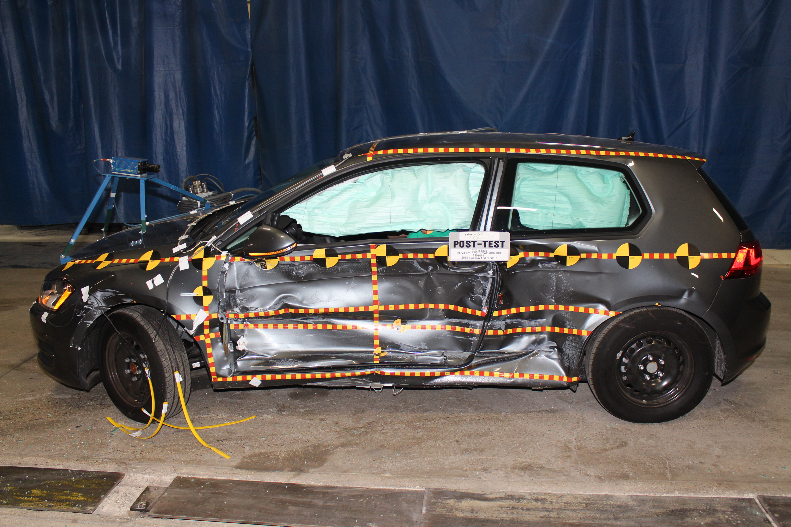 2015 VOLKSWAGEN GOLF crash image 9