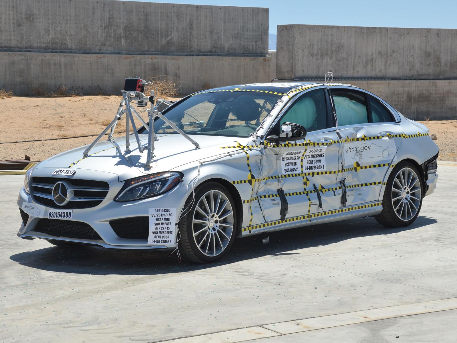 2015 MERCEDES C300 crash image 6