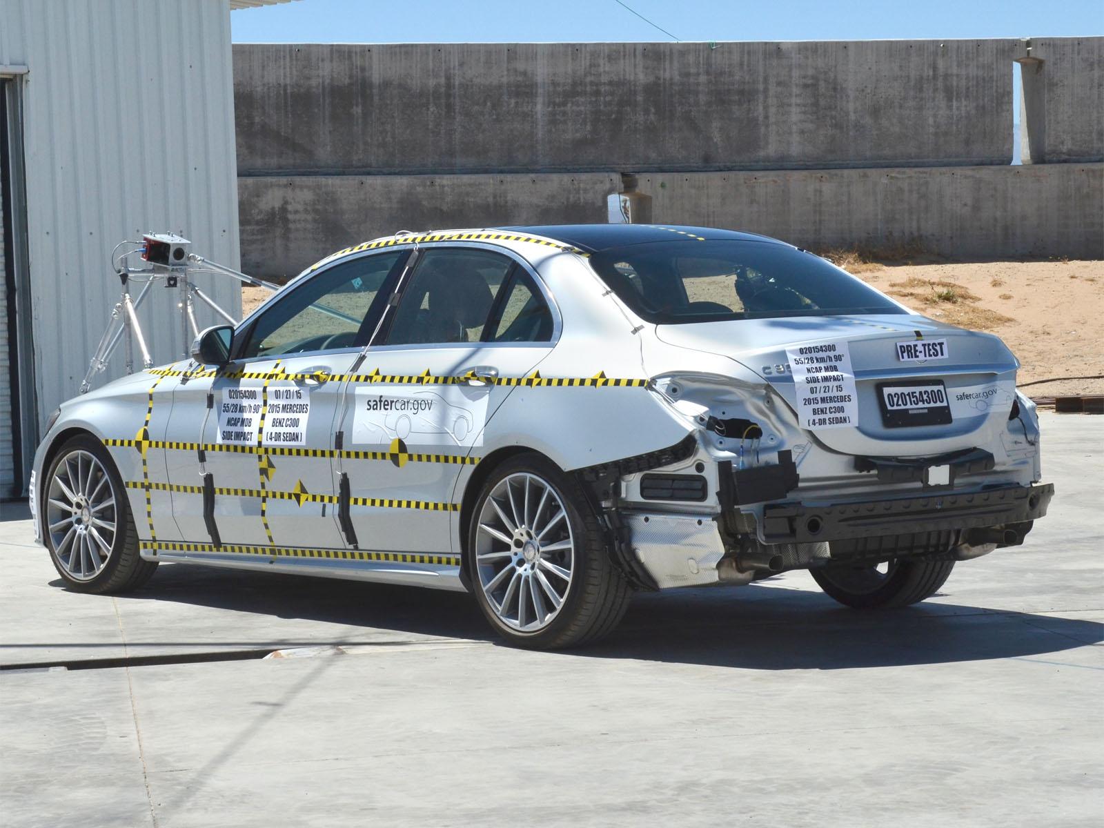 2015 MERCEDES C300 crash image 9