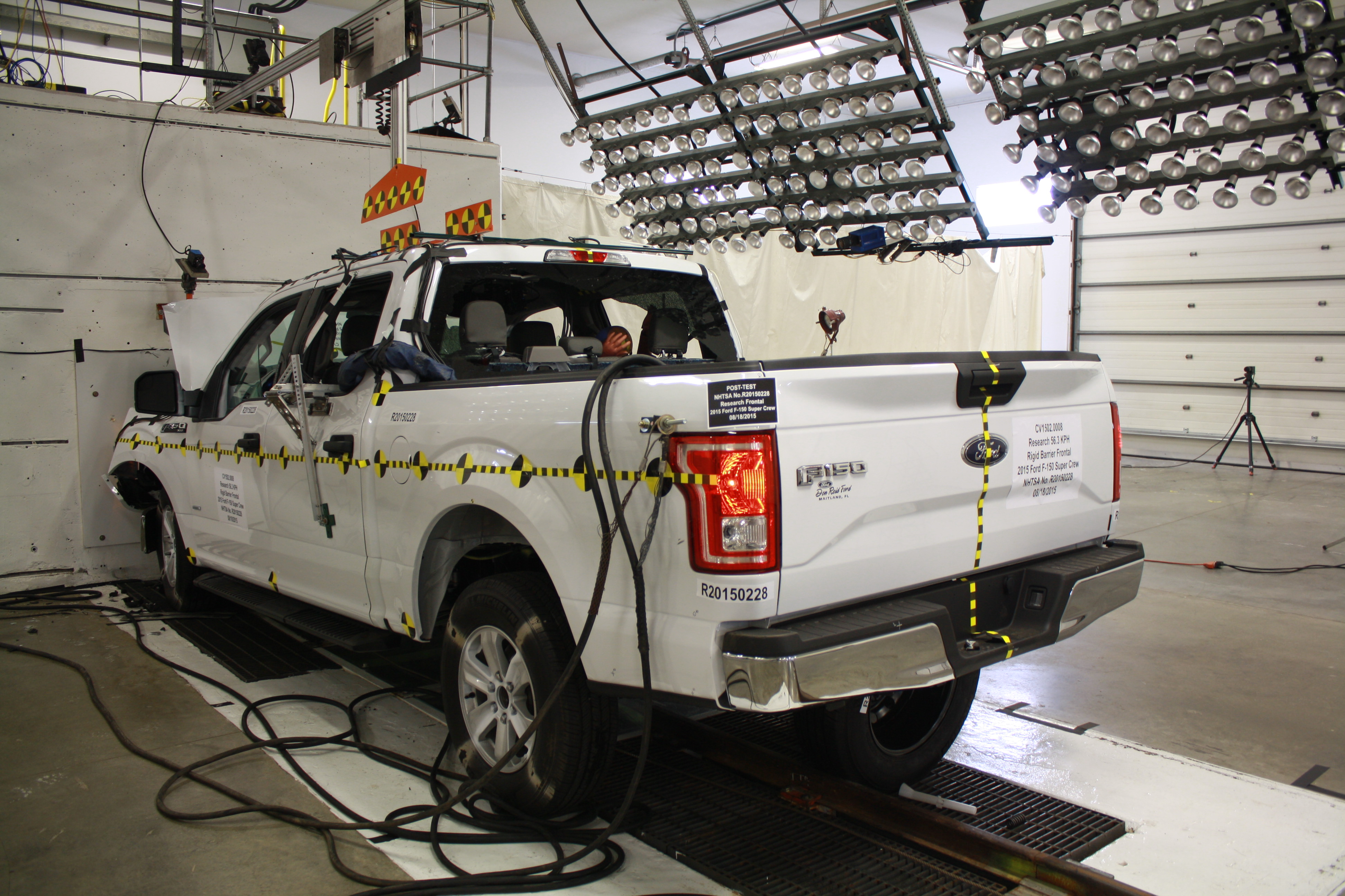 2015 FORD F150 SUPERCREW crash image 16