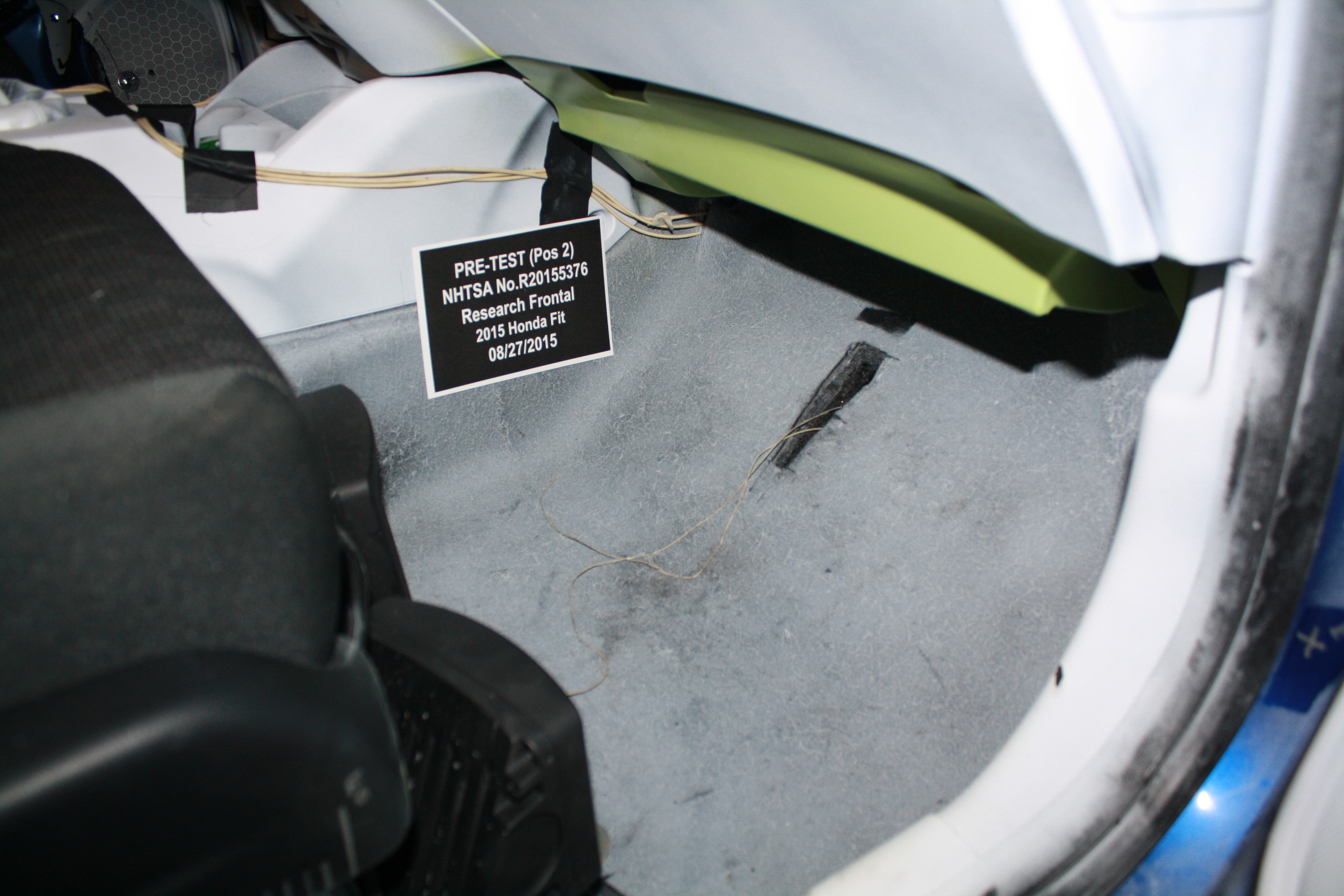 2015 HONDA FIT crash-test photo