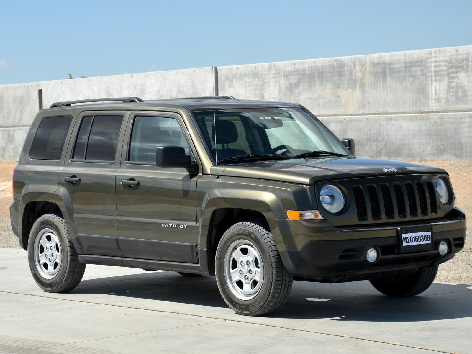 2016 JEEP PATRIOT crash-test photo