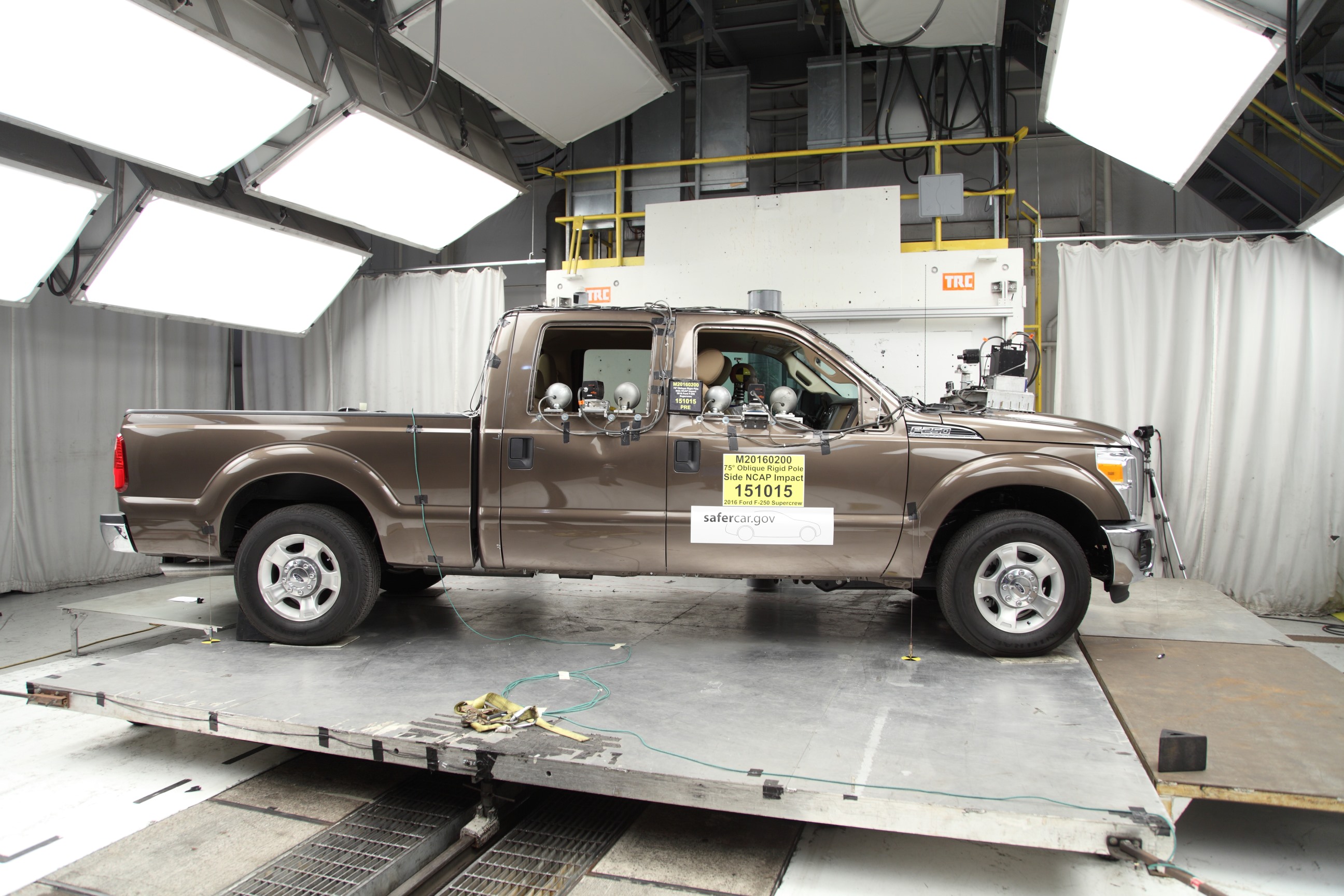 2016 FORD F250 PICKUP crash image 13
