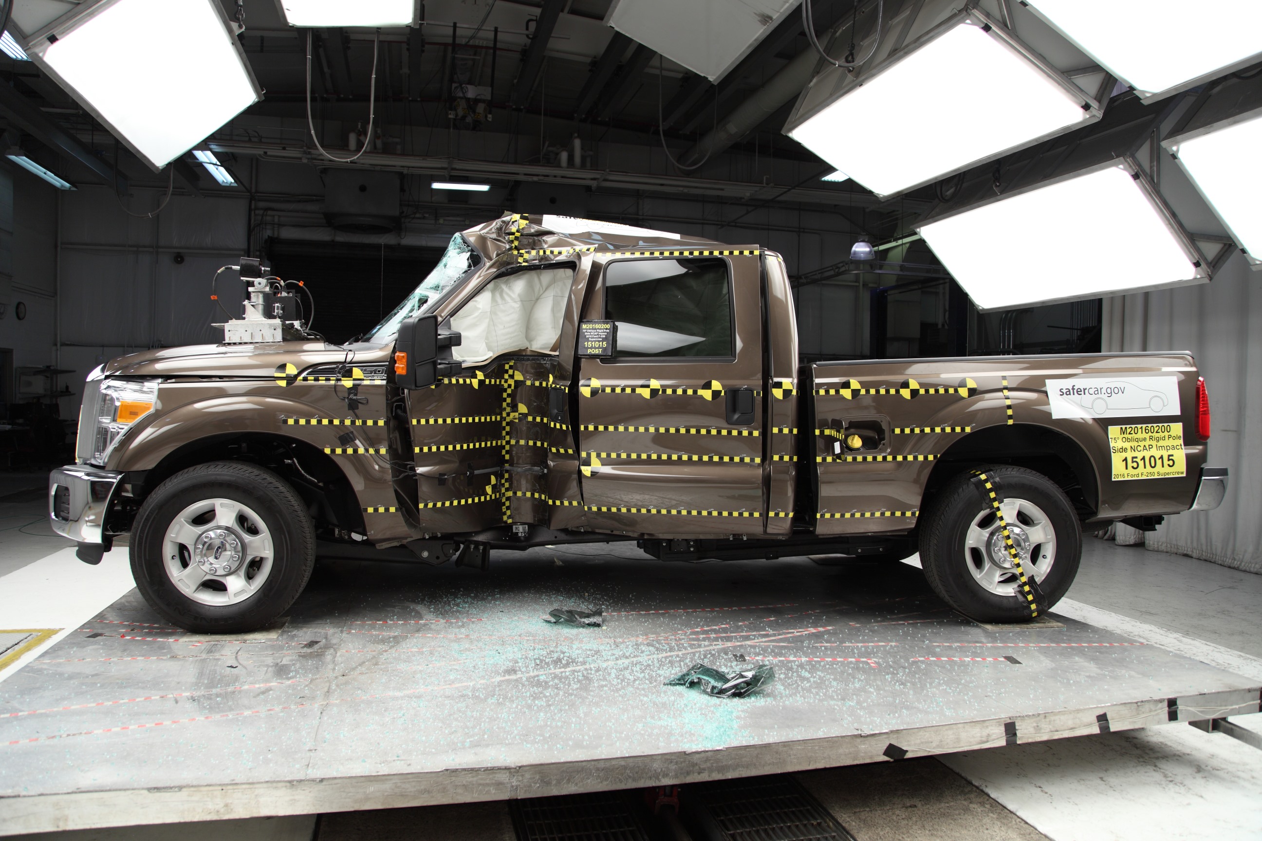 2016 FORD F250 PICKUP crash image 8