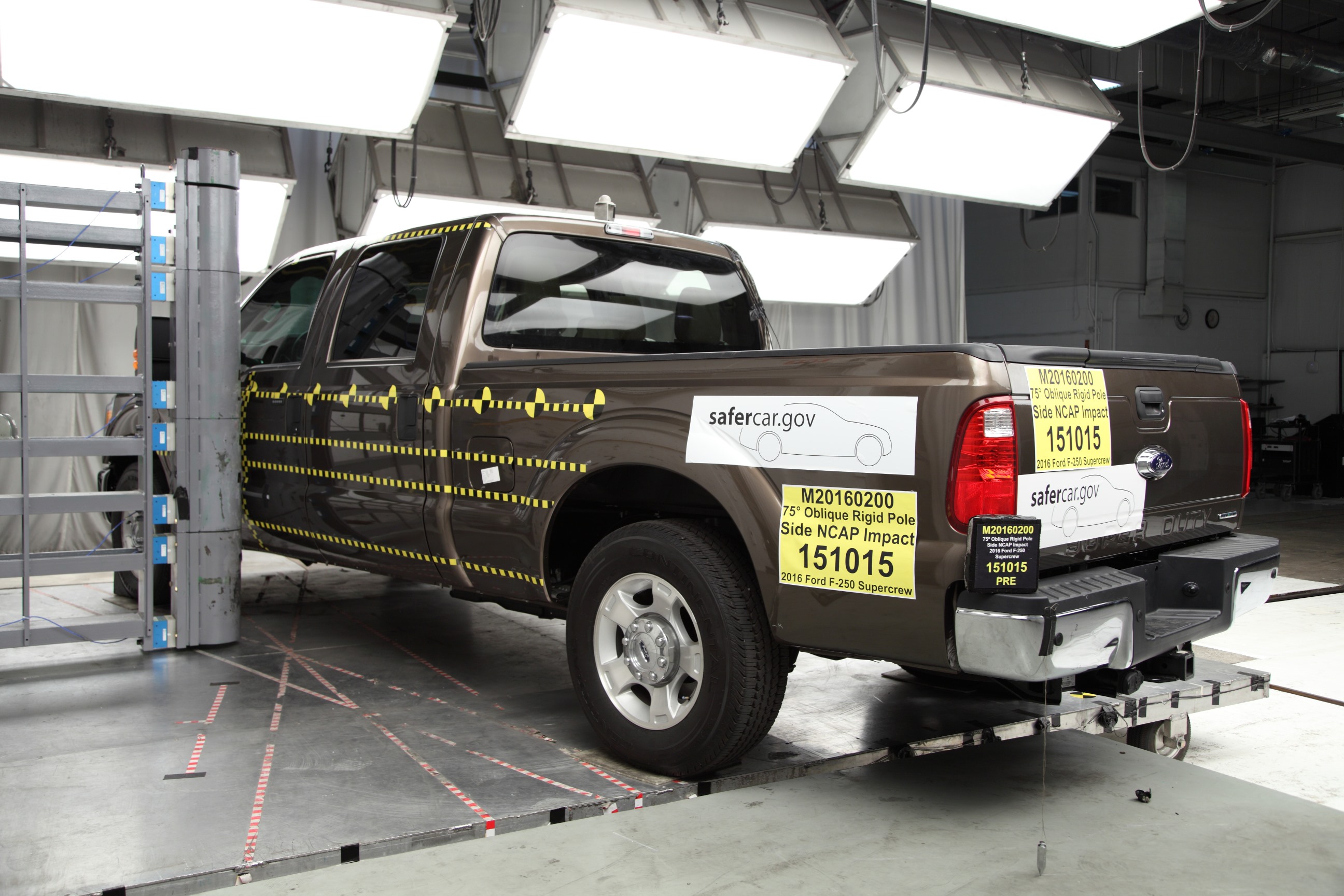 2016 FORD F250 PICKUP crash image 9