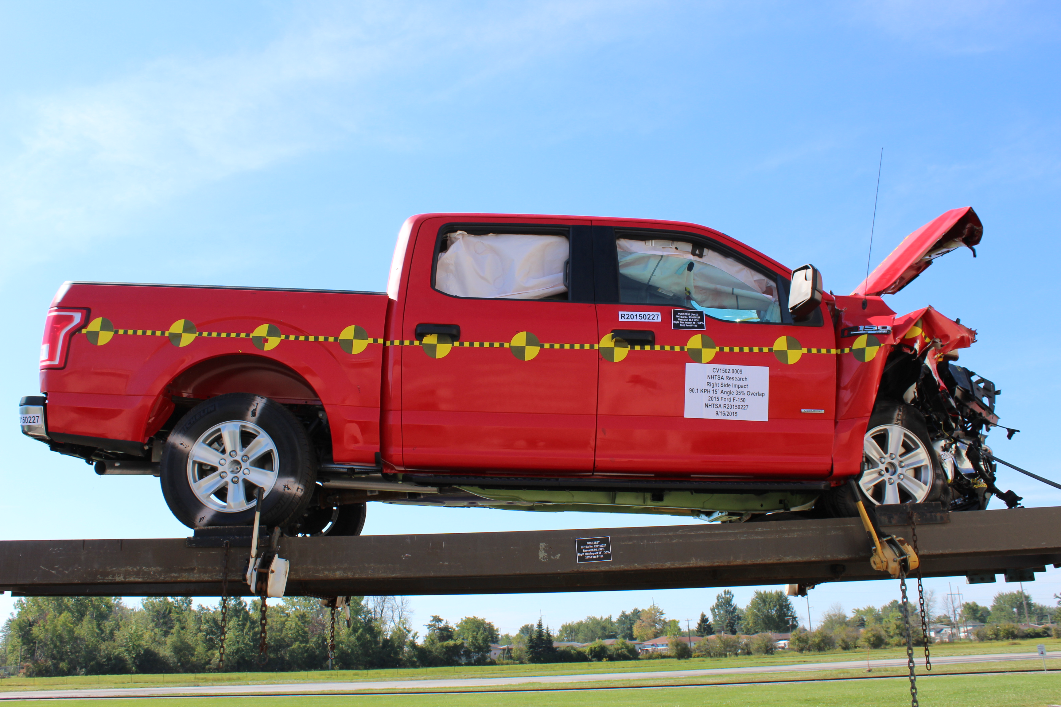 2015 FORD F150 SUPERCREW crash image 5