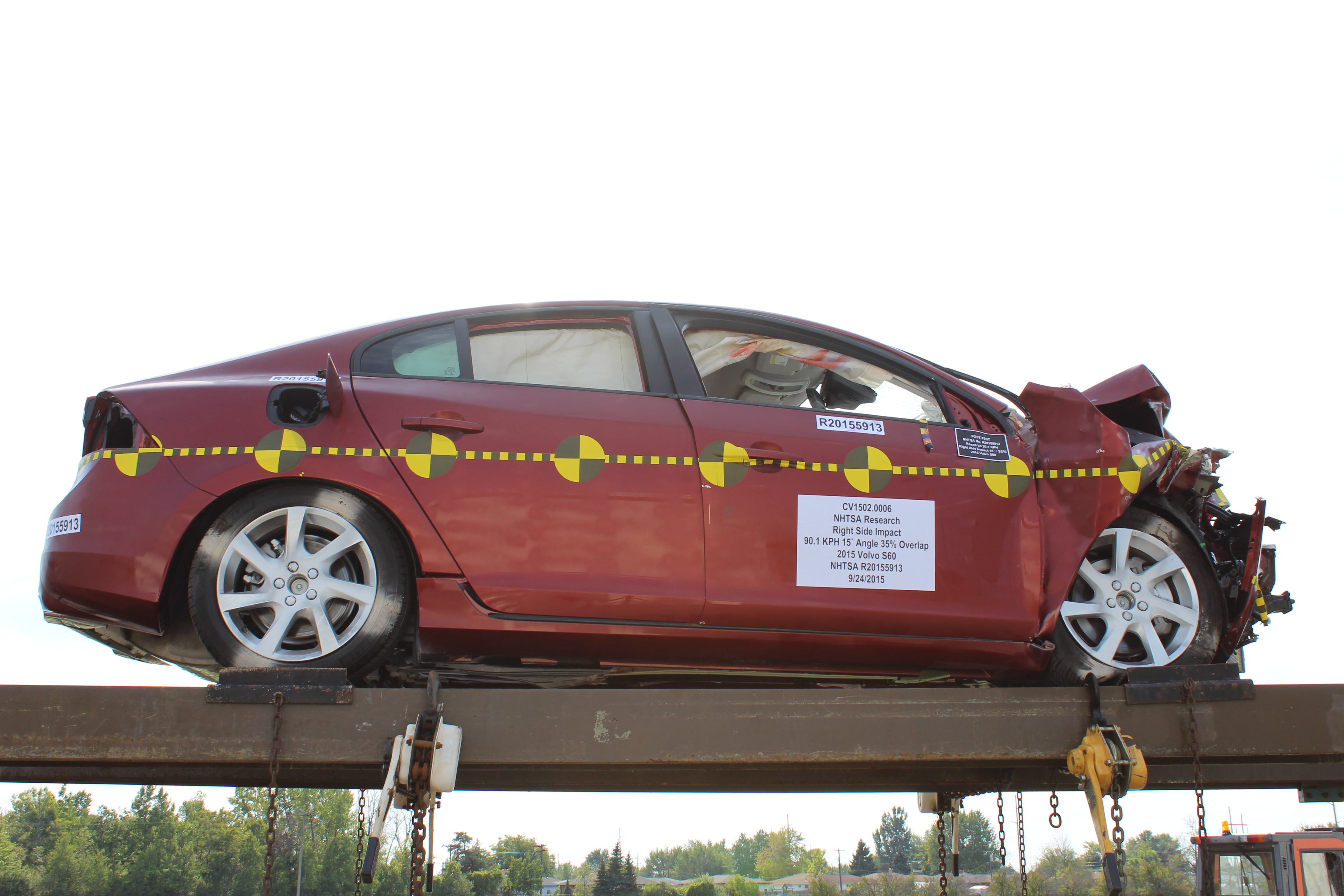 2015 VOLVO S60 crash image