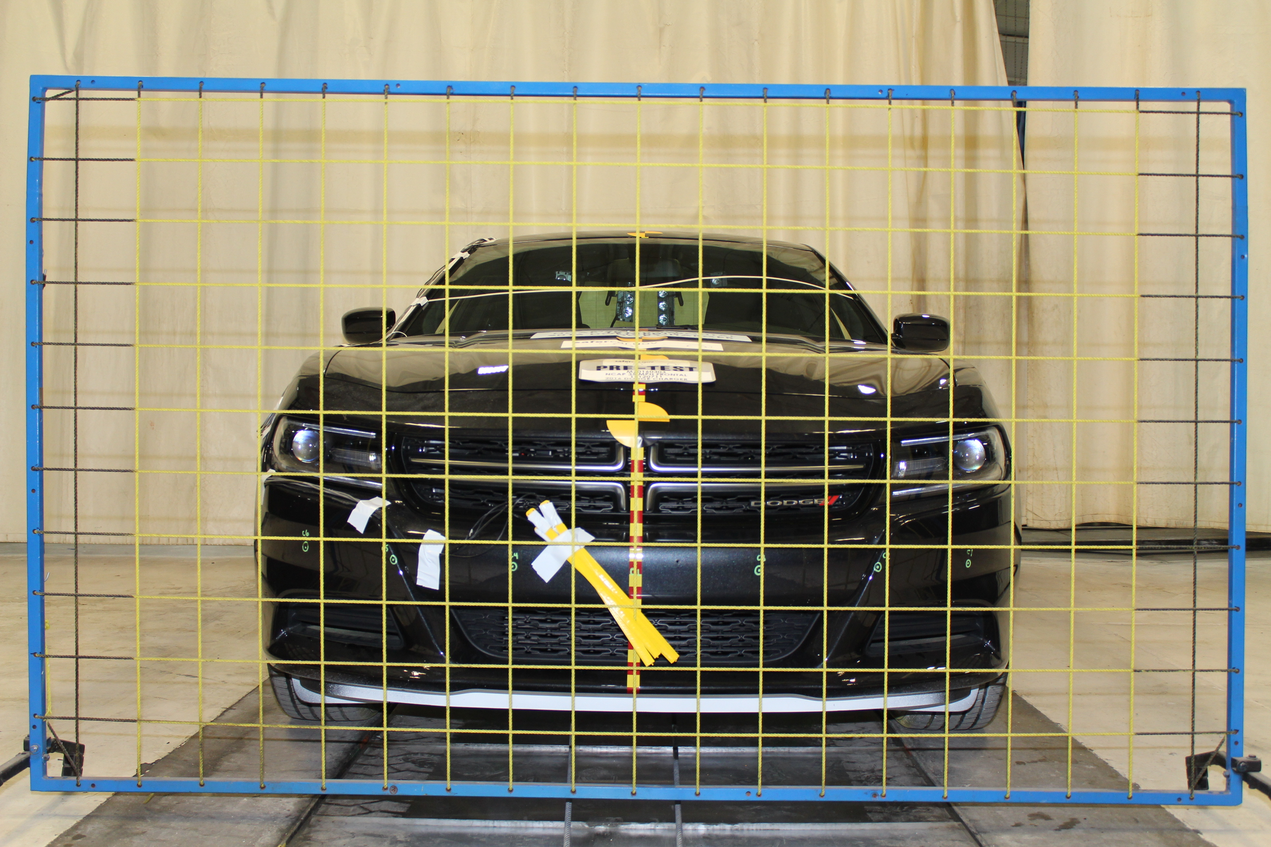 2016 DODGE CHARGER crash-test photo