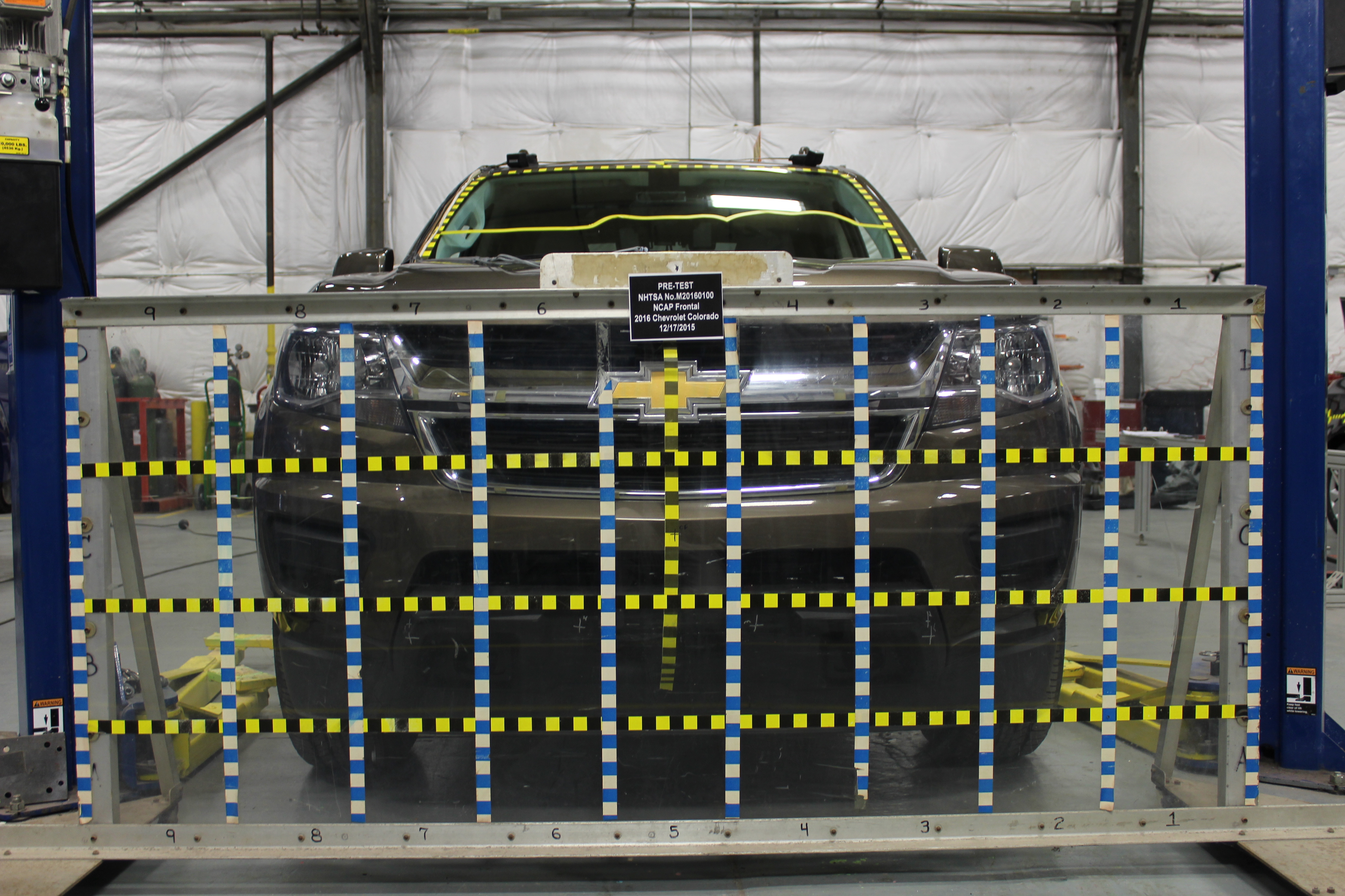 2016 CHEVROLET COLORADO crash-test photo