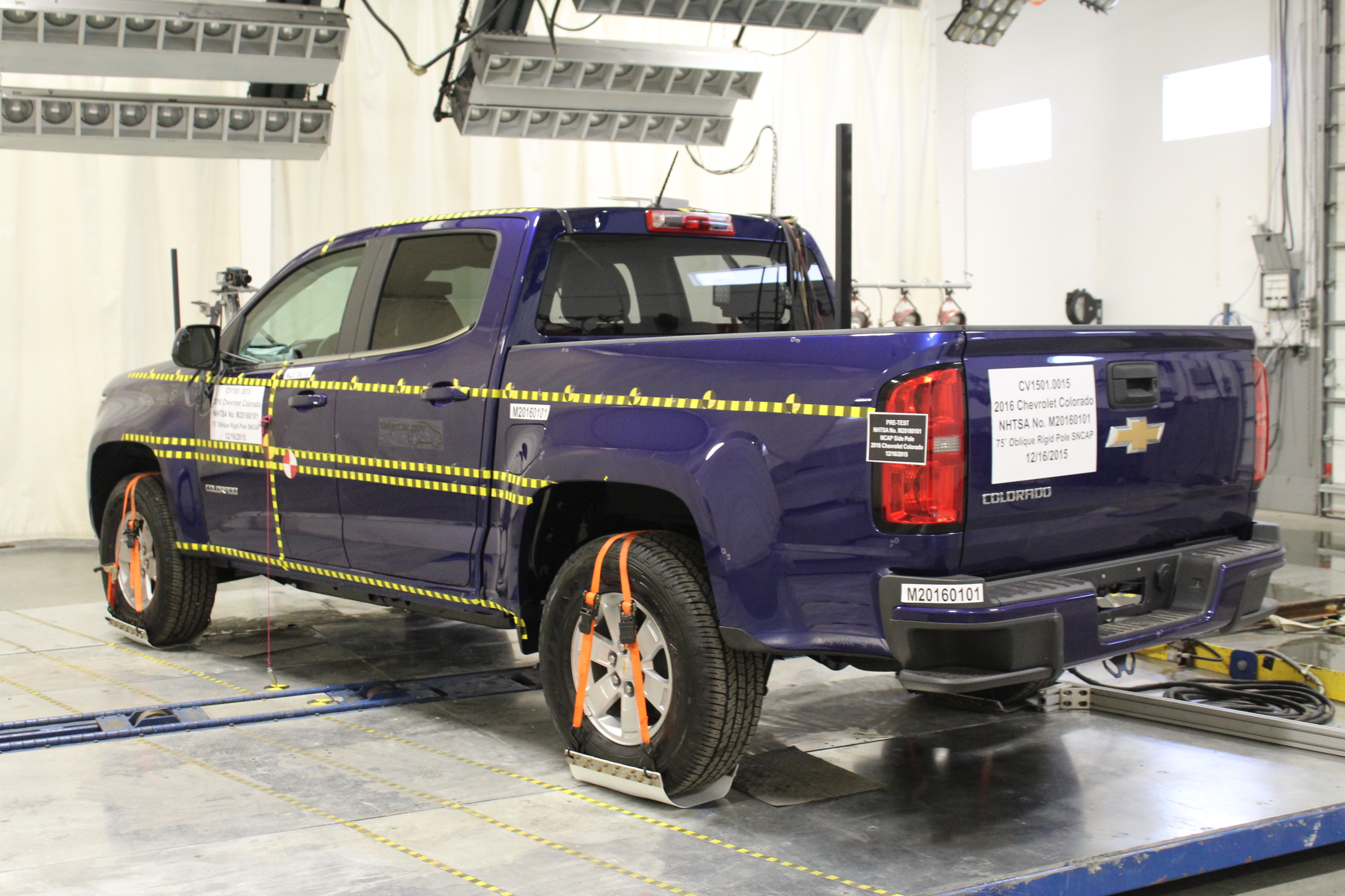 2016 CHEVROLET COLORADO crash image 9